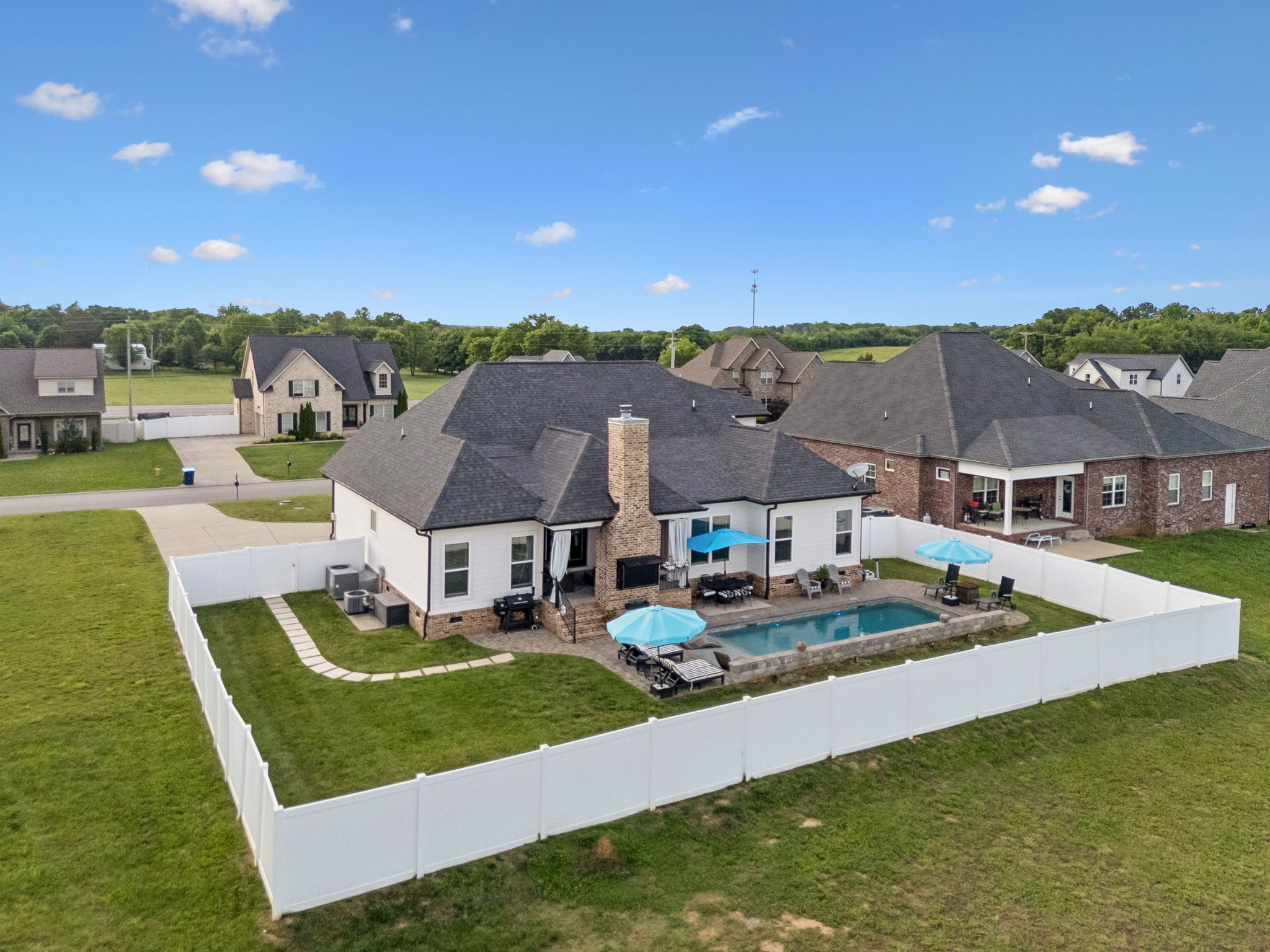 1525 North Side Dr