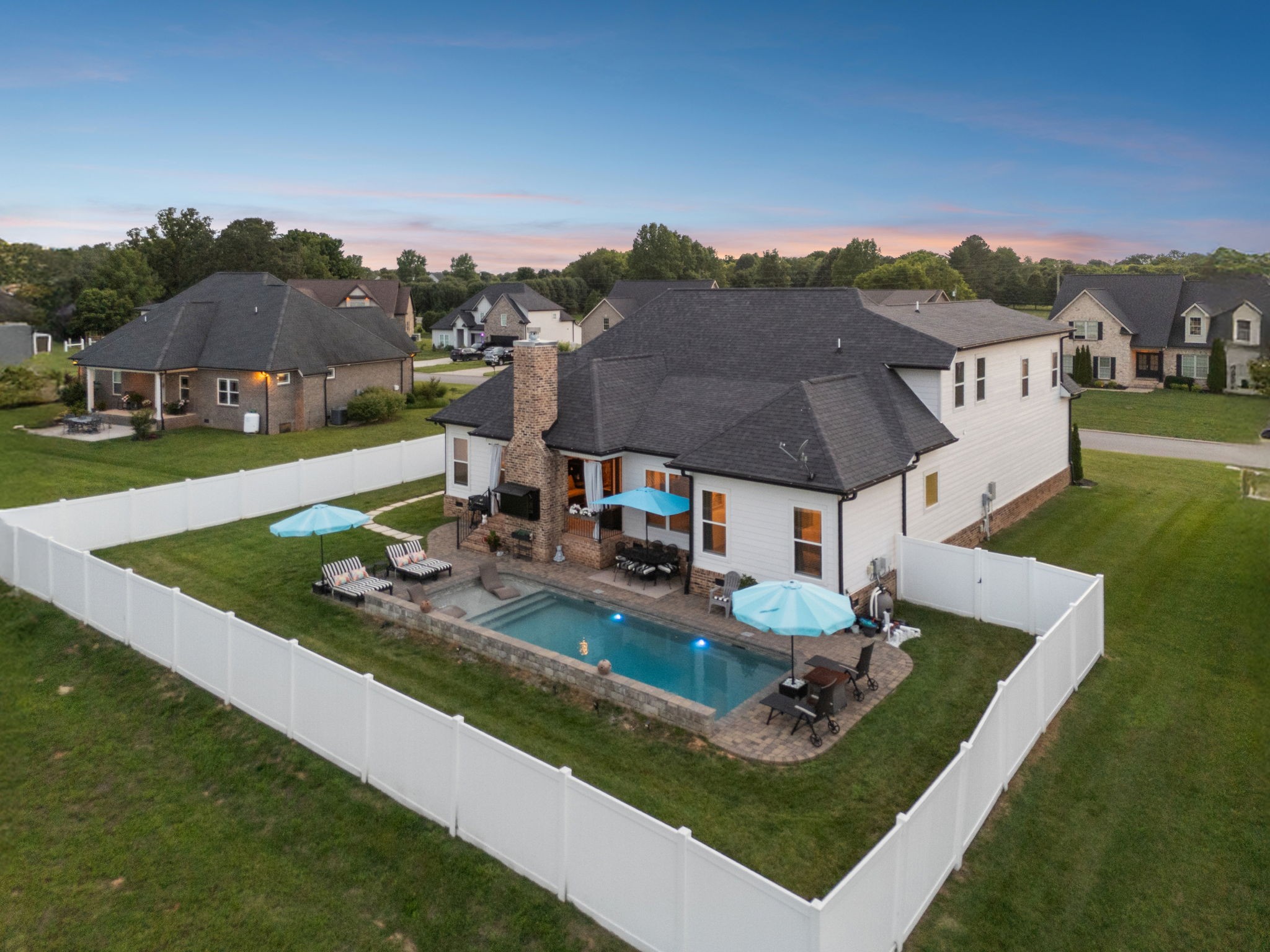 1525 North Side Dr