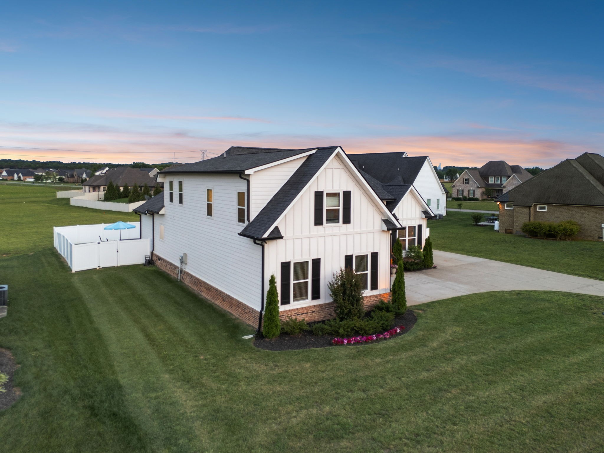 1525 North Side Dr