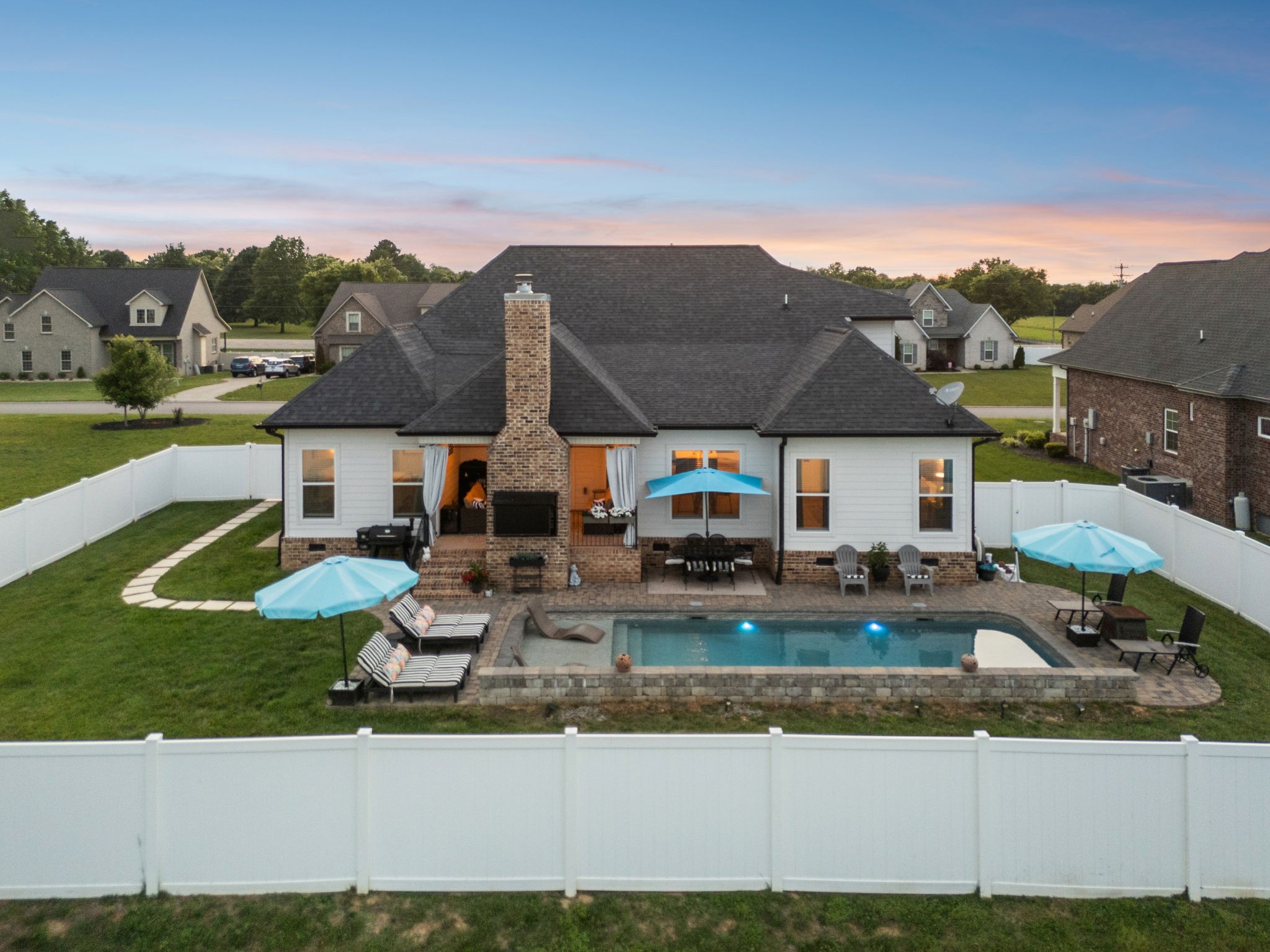 1525 North Side Dr