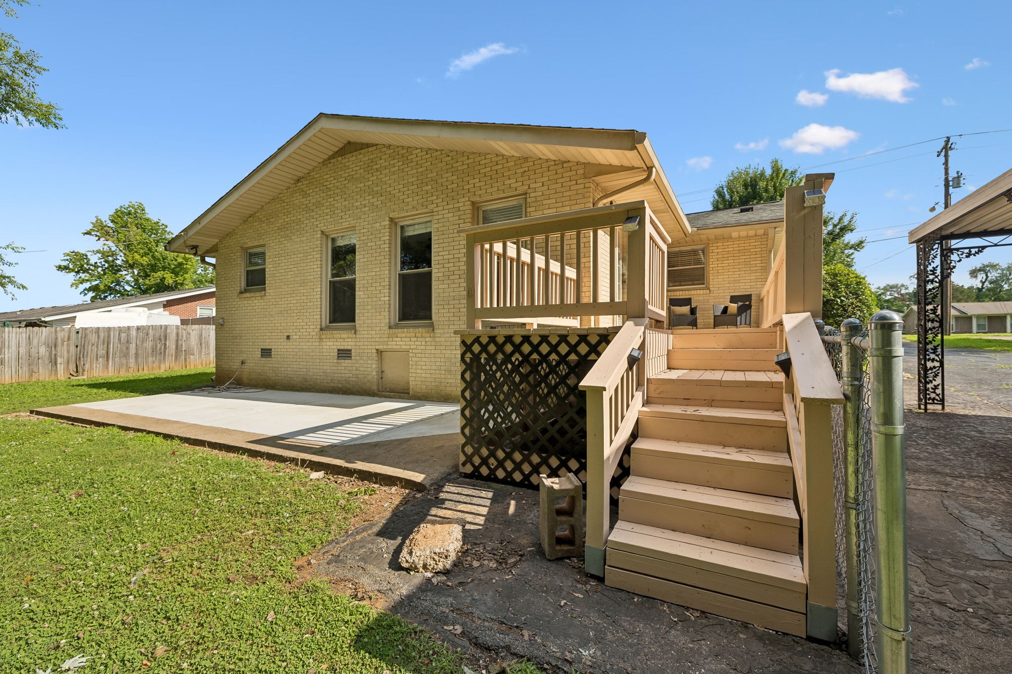 810 Northfield Blvd, W