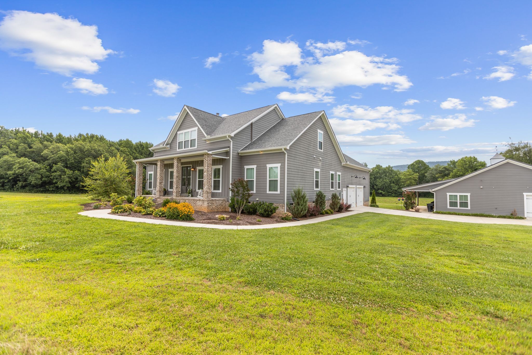 69 Meadows Rd