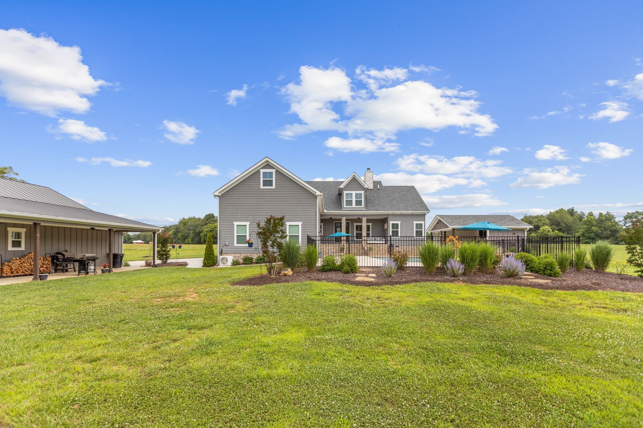 69 Meadows Rd