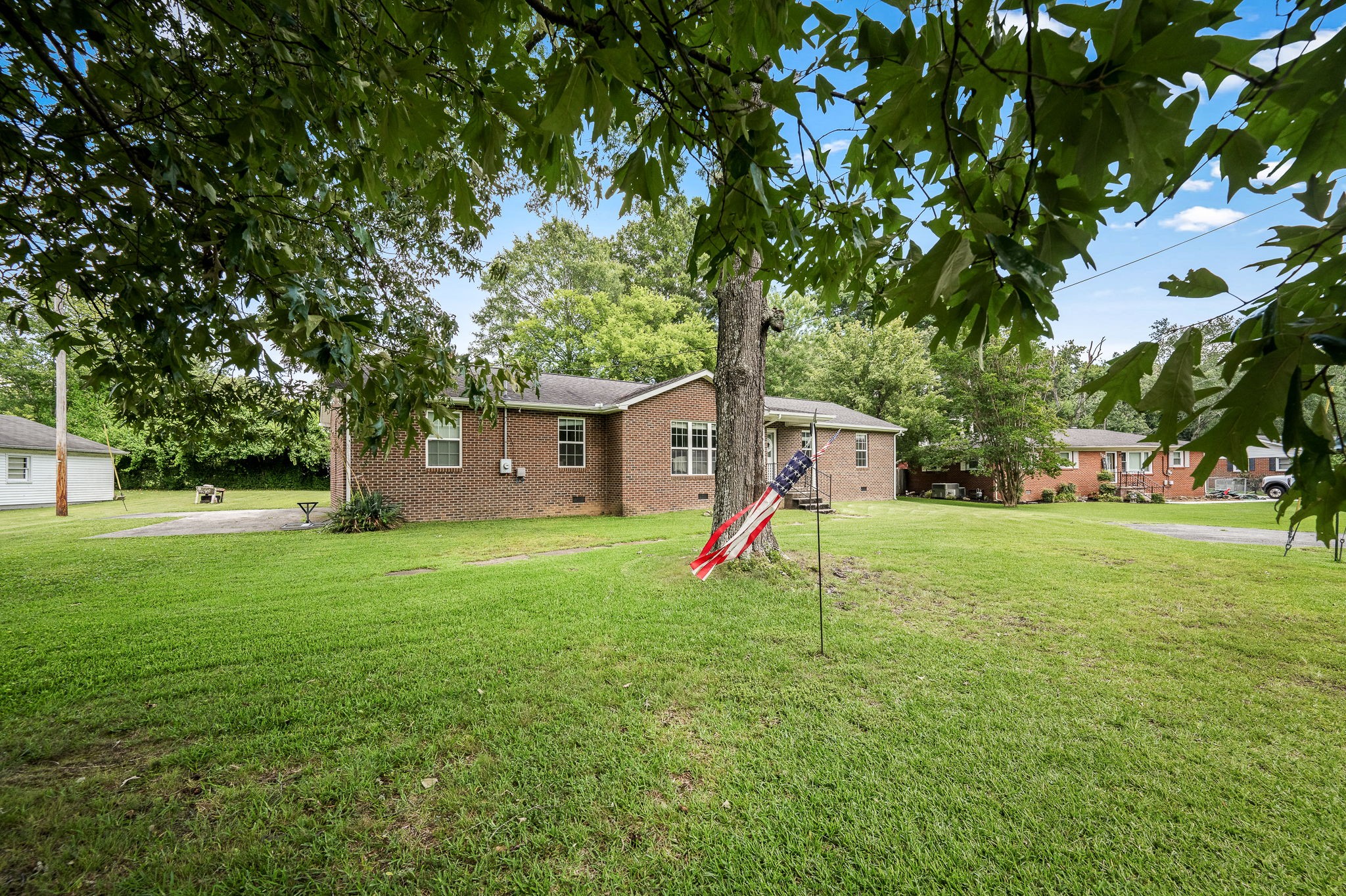 114 Ragan St