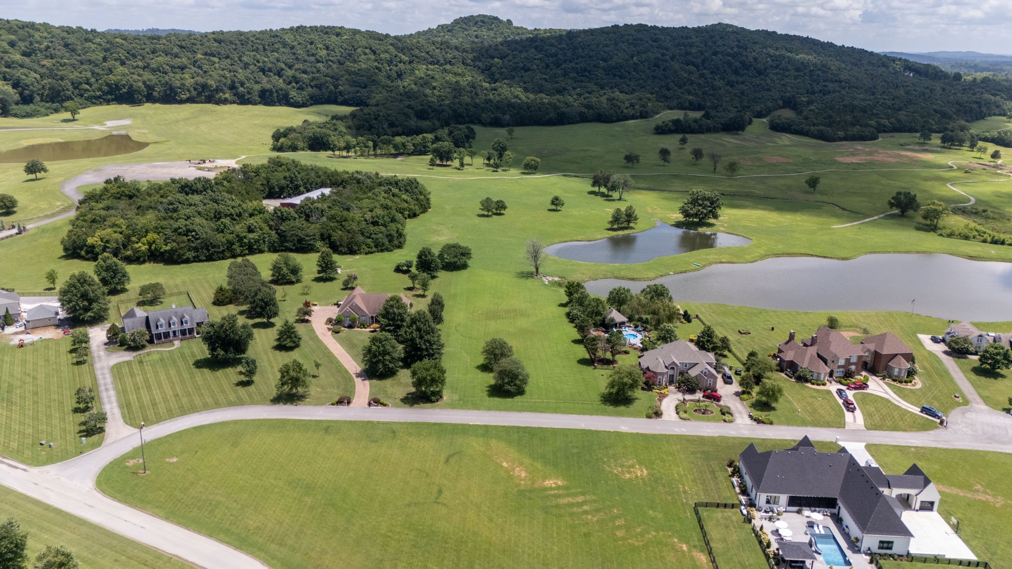 107 Forrest Ct