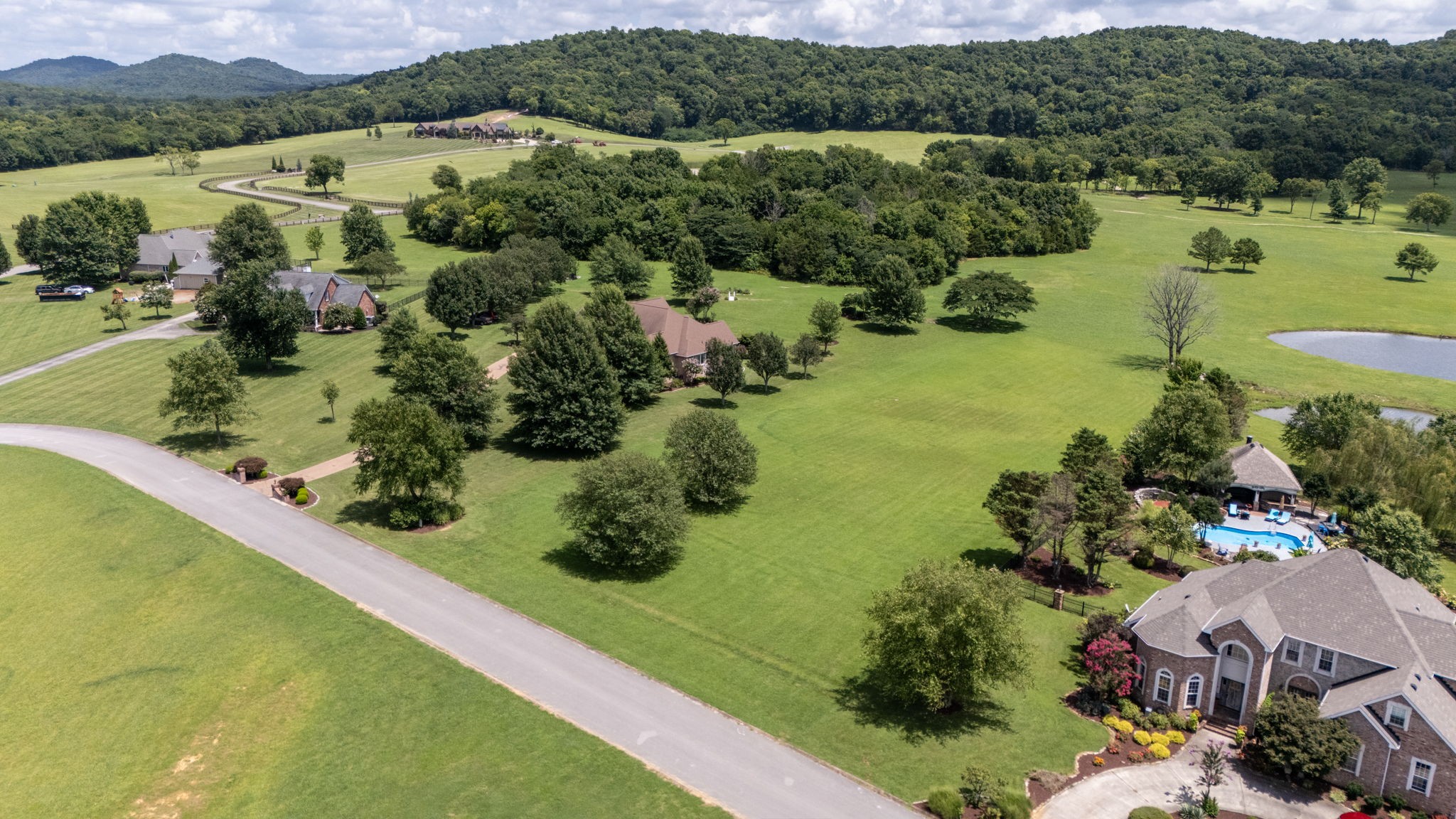 107 Forrest Ct