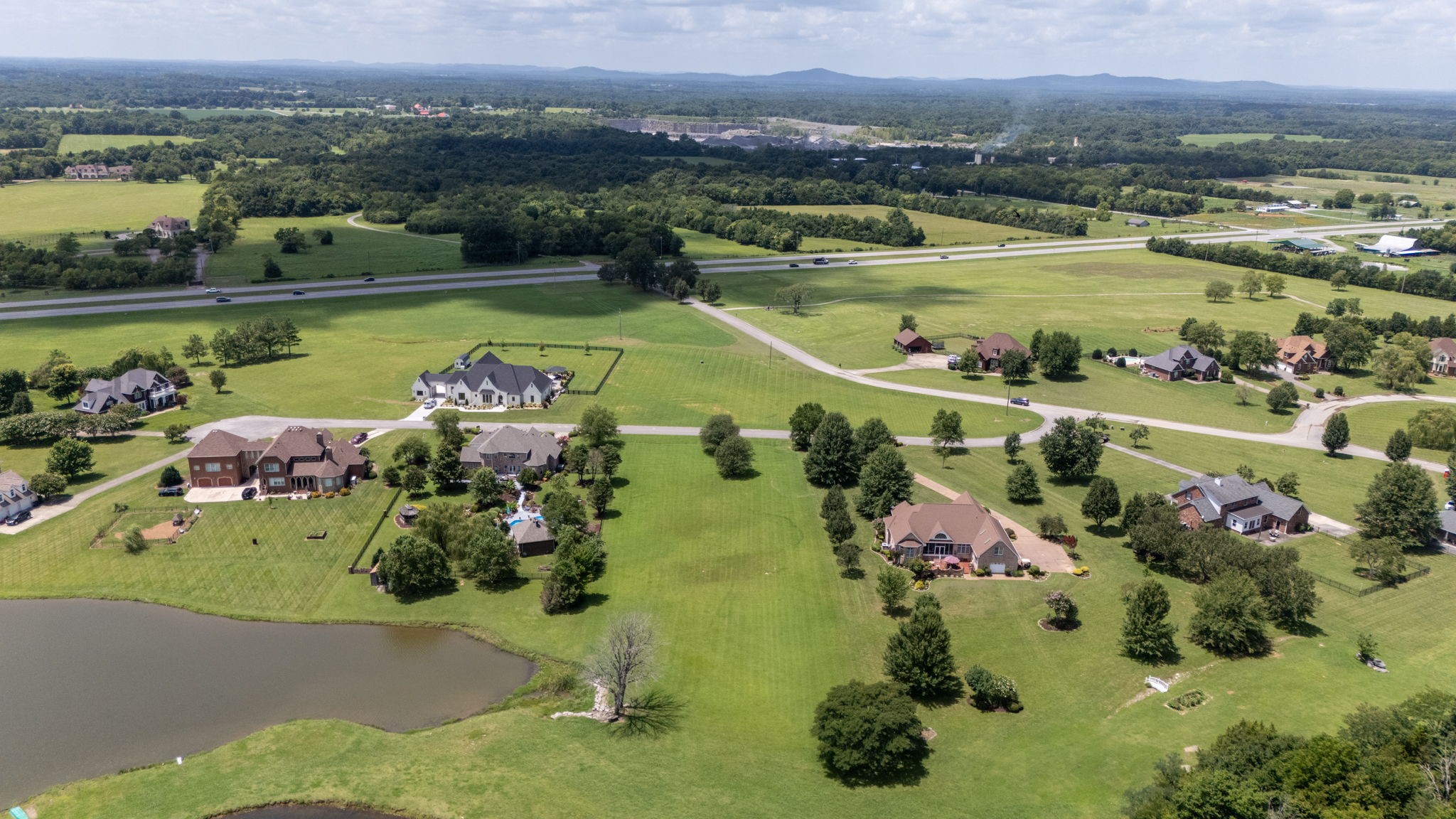 107 Forrest Ct