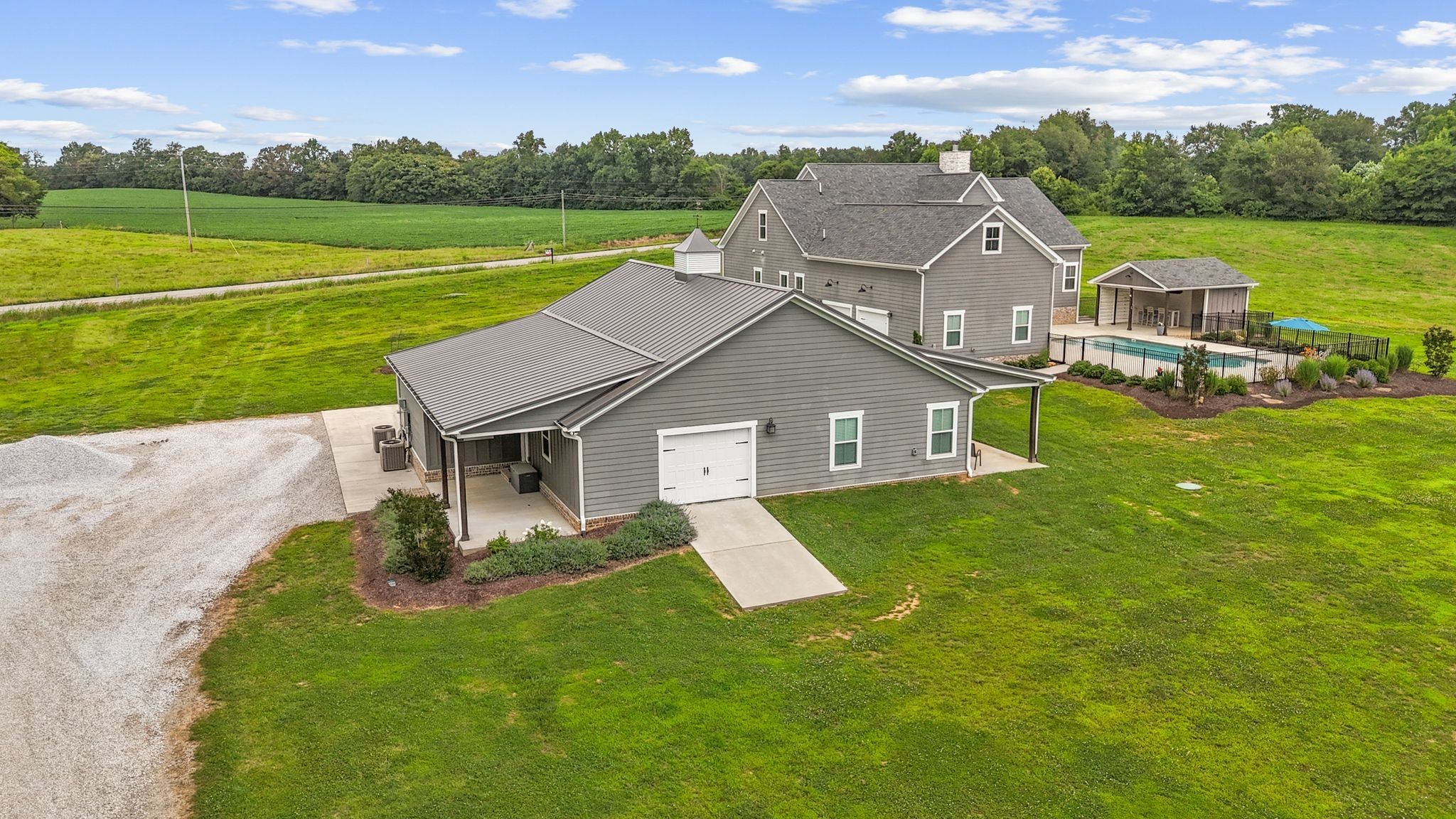 69 Meadows Rd