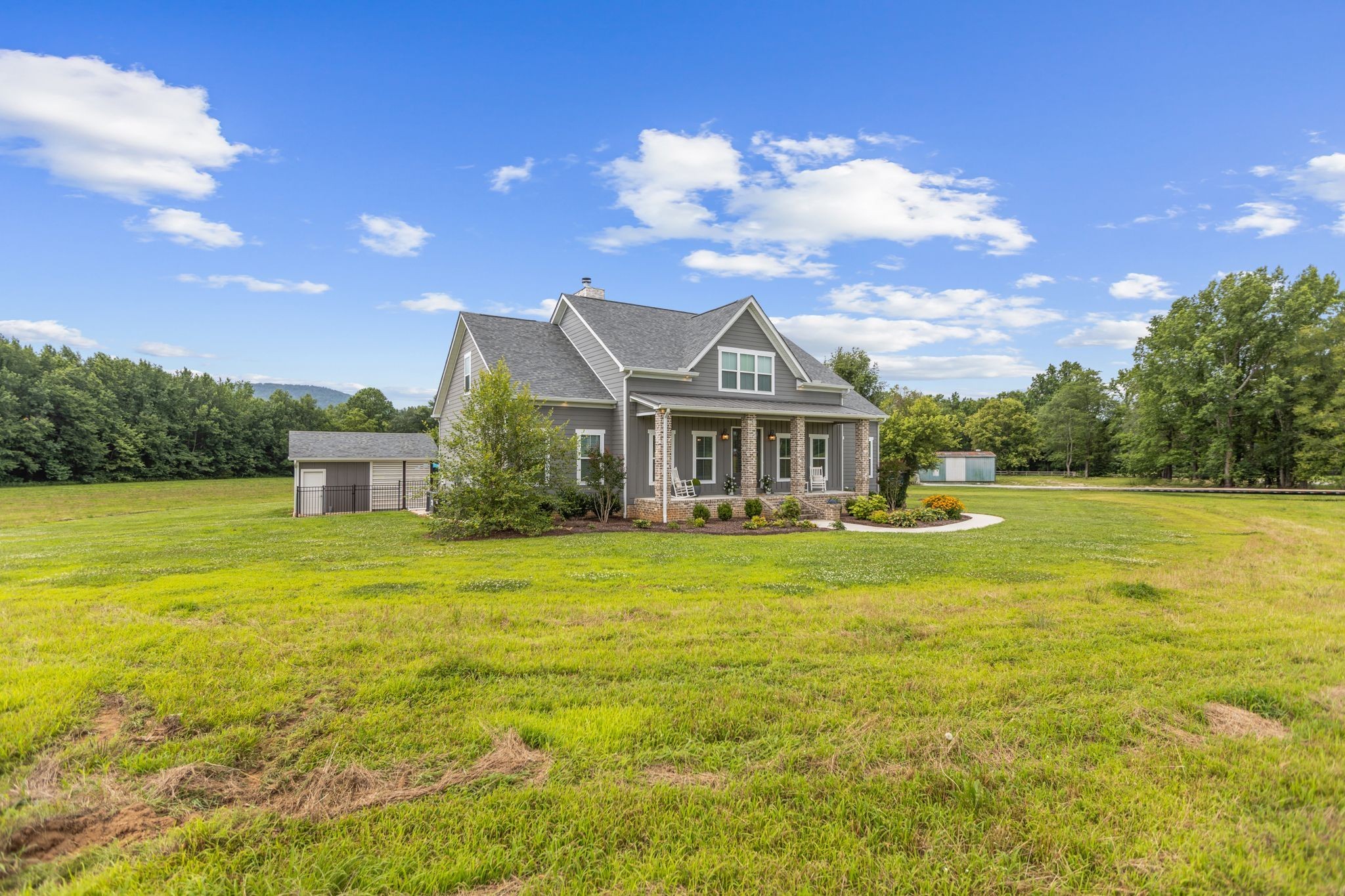 69 Meadows Rd
