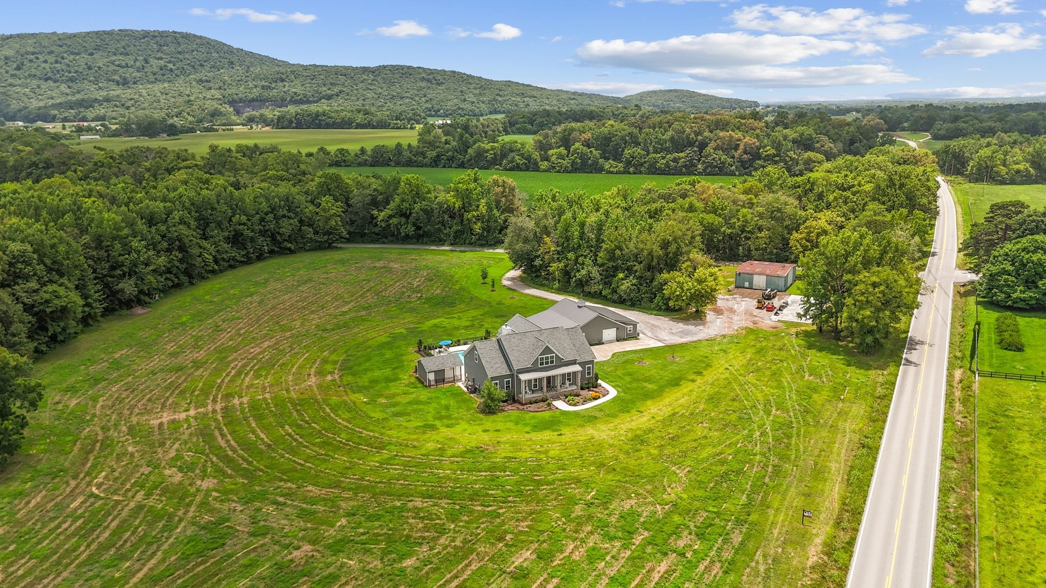 69 Meadows Rd