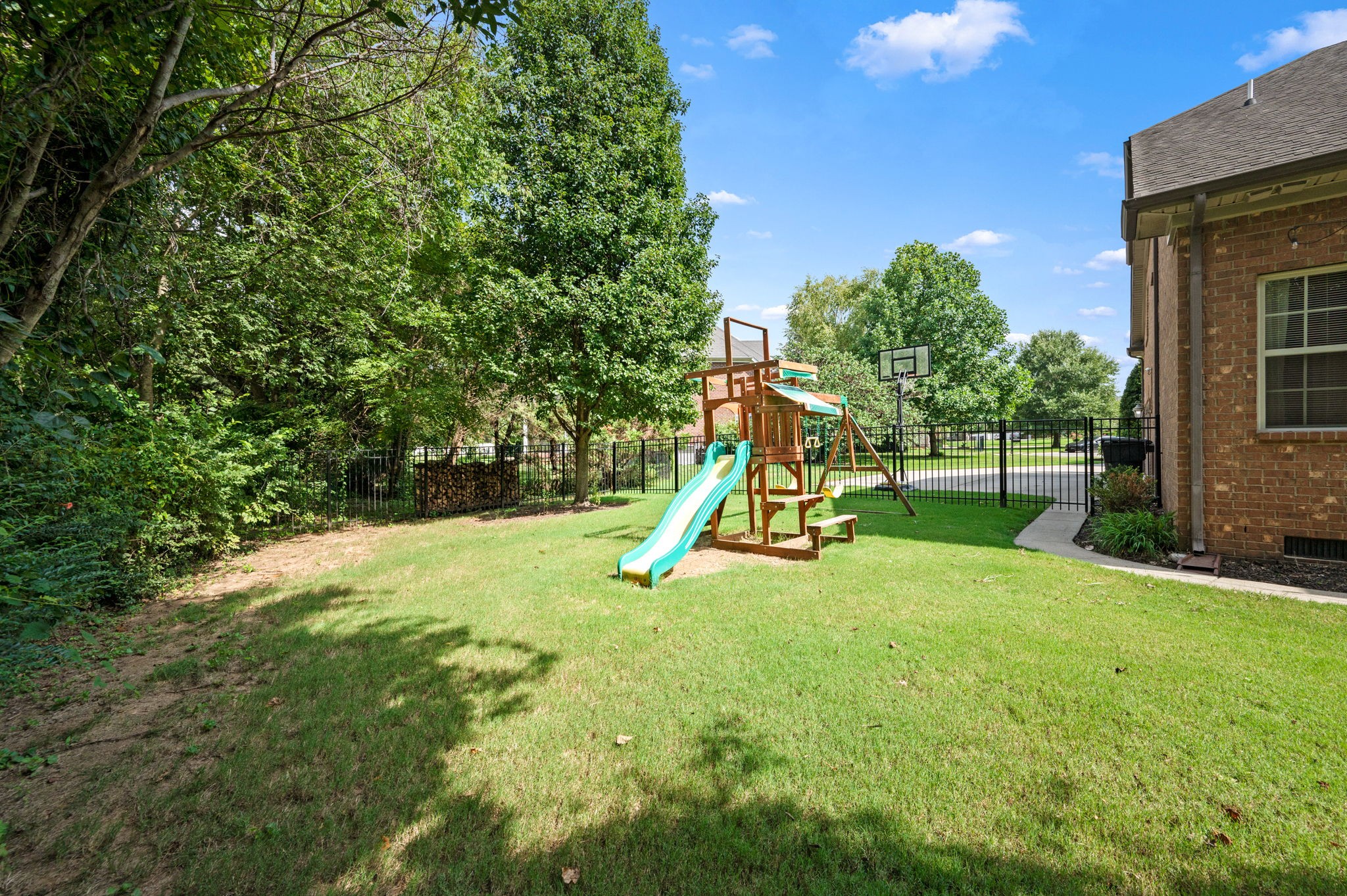 1312 Blackpool Ct