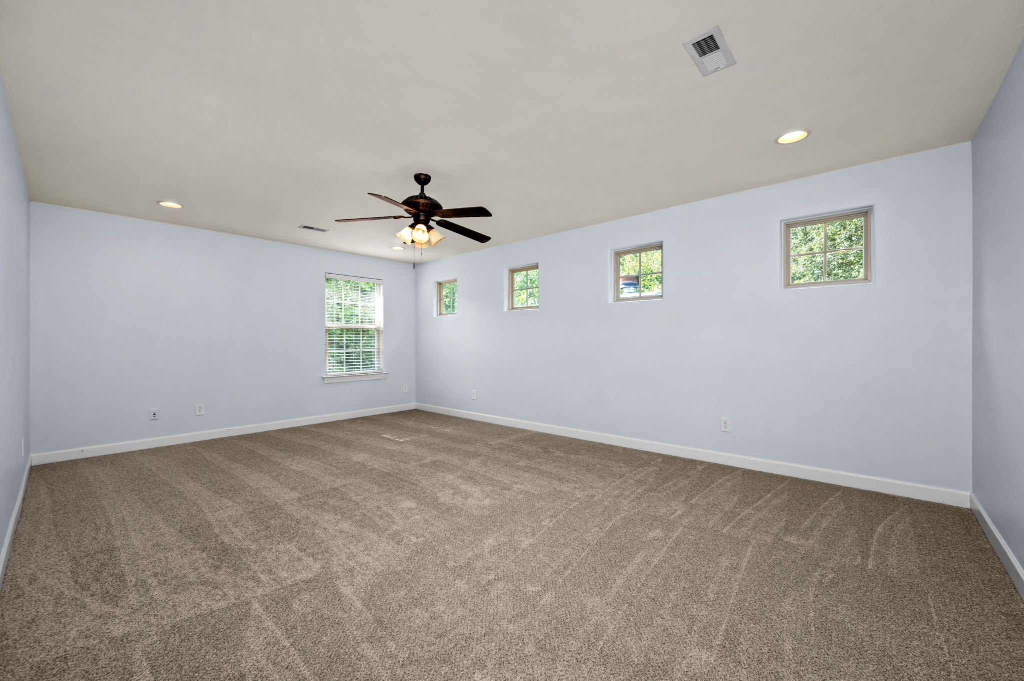 1312 Blackpool Ct