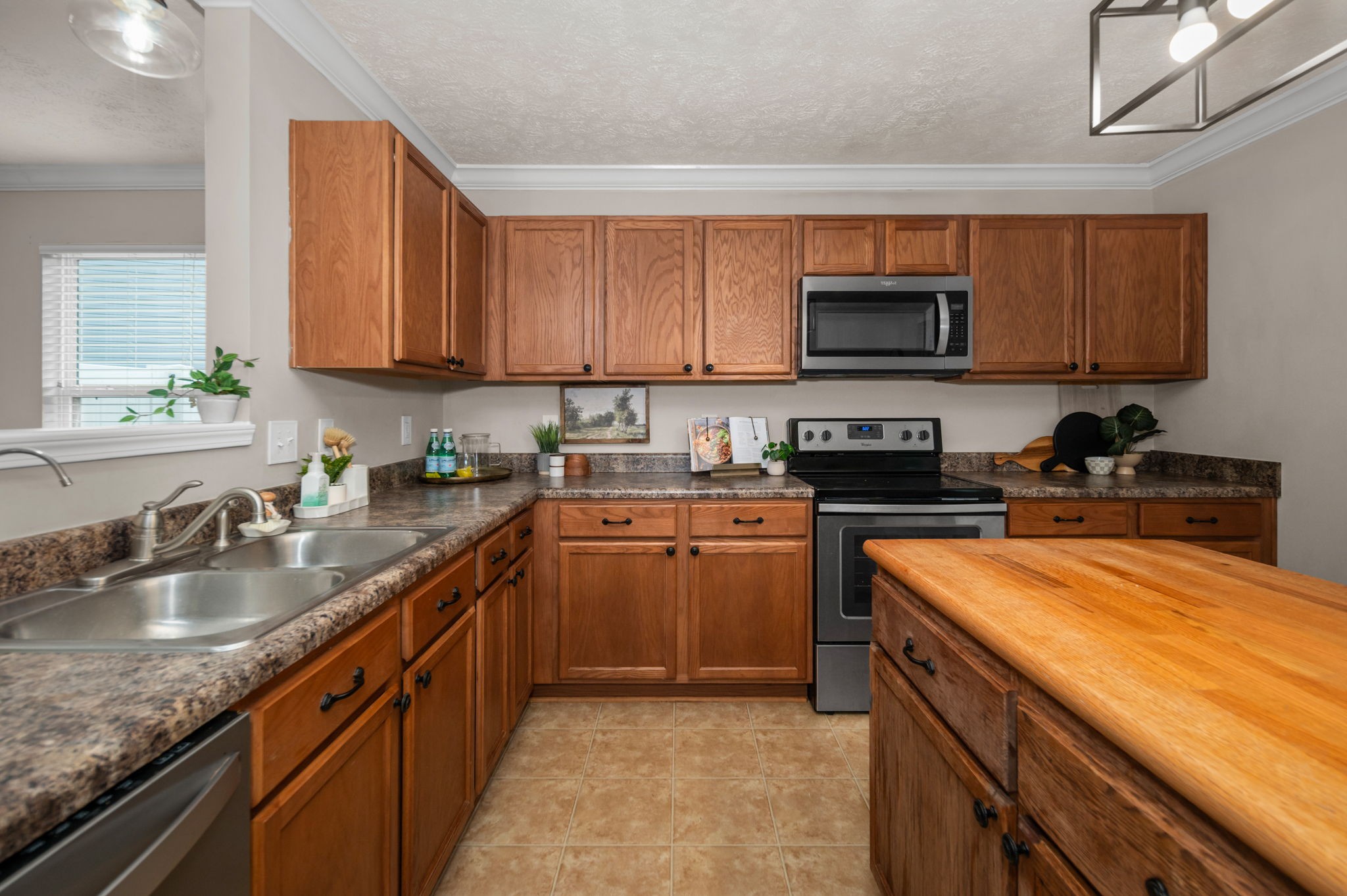 2732 Miranda Dr