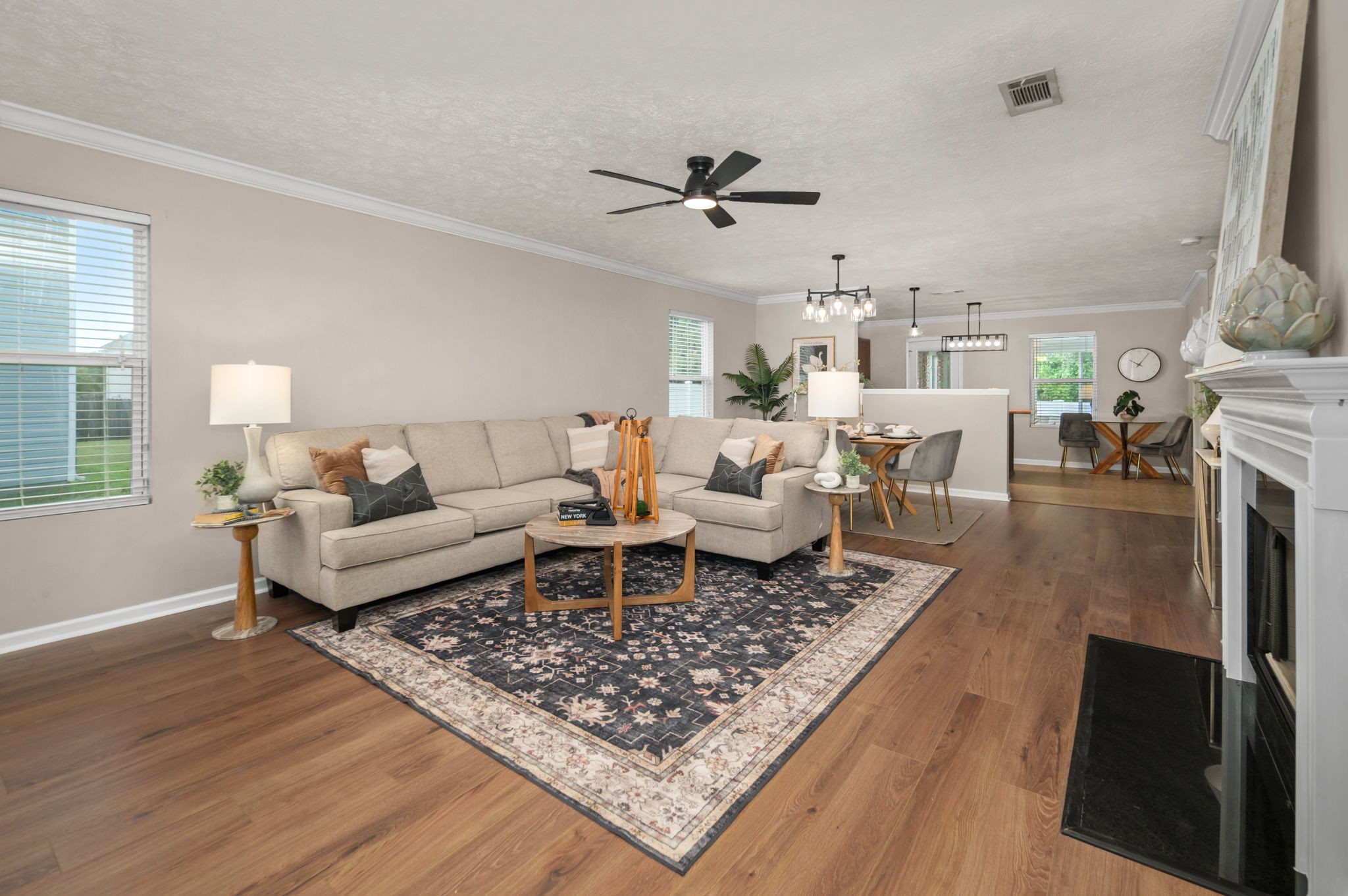 2732 Miranda Dr