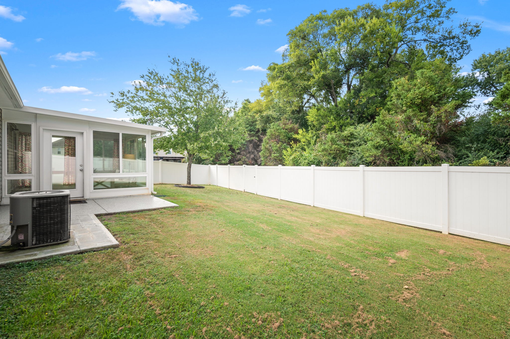 2732 Miranda Dr