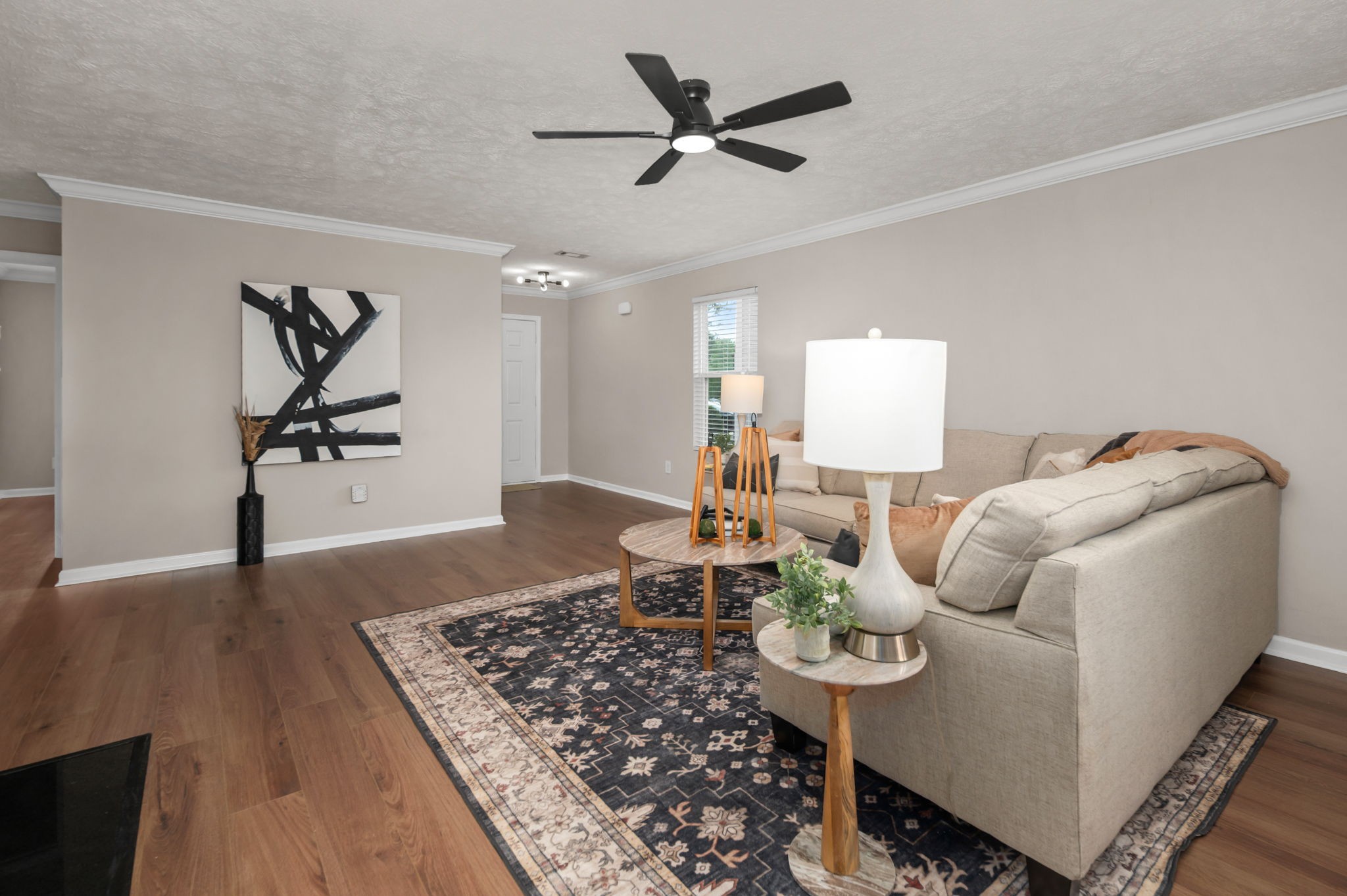 2732 Miranda Dr