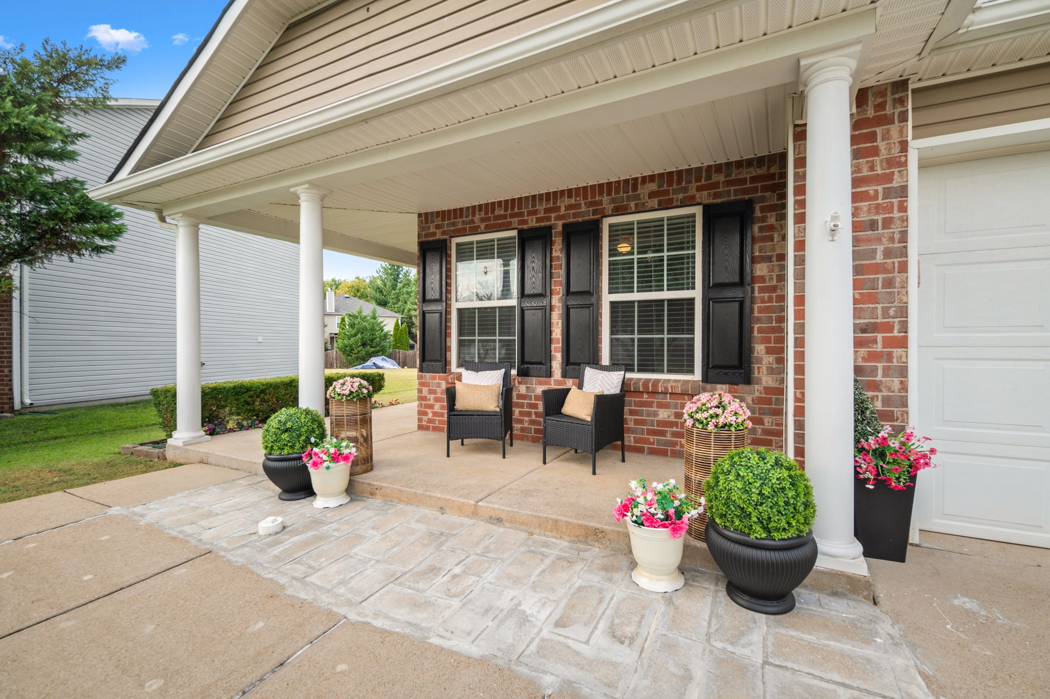 2732 Miranda Dr
