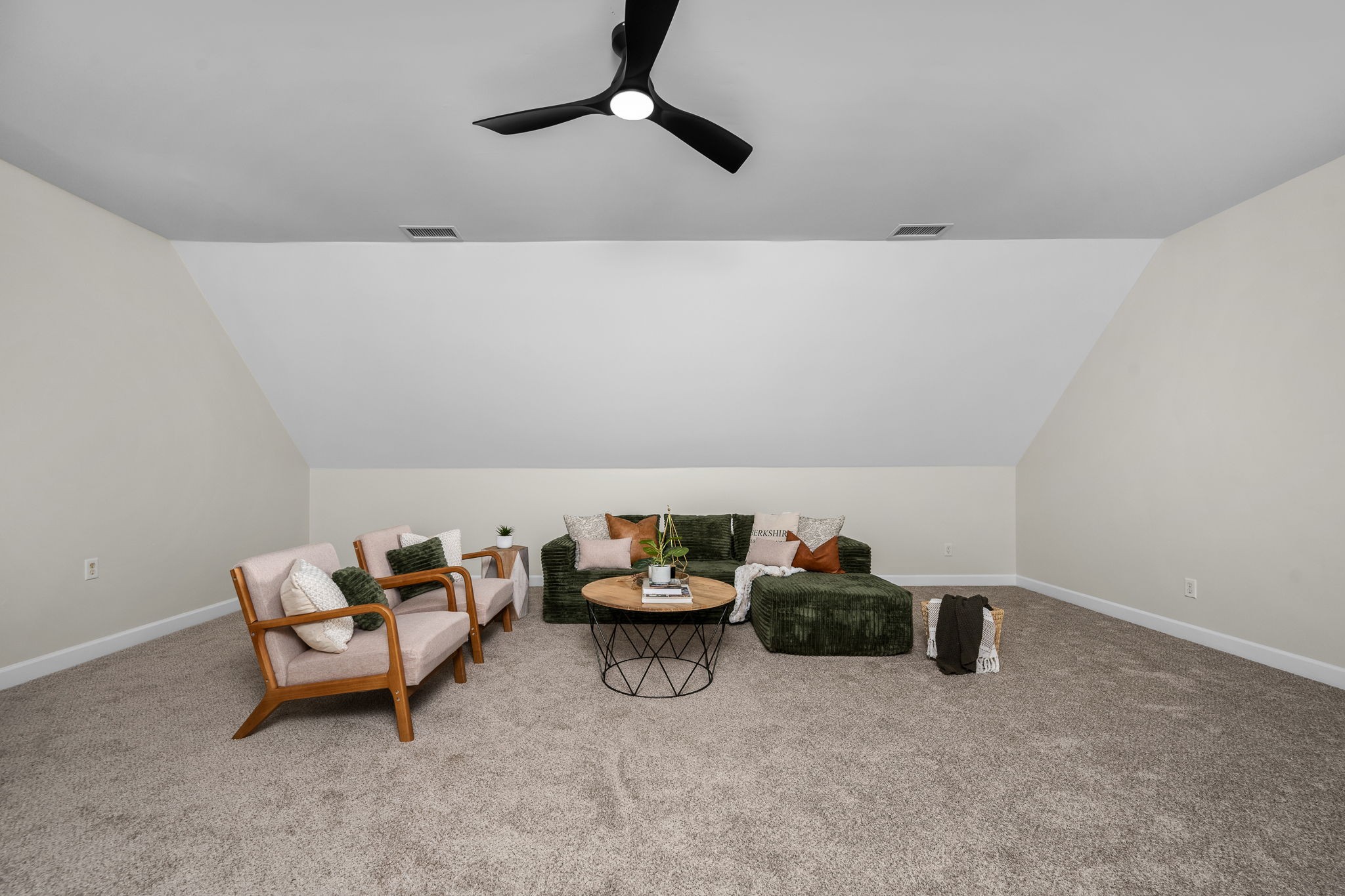 5427 Saint Ives Dr