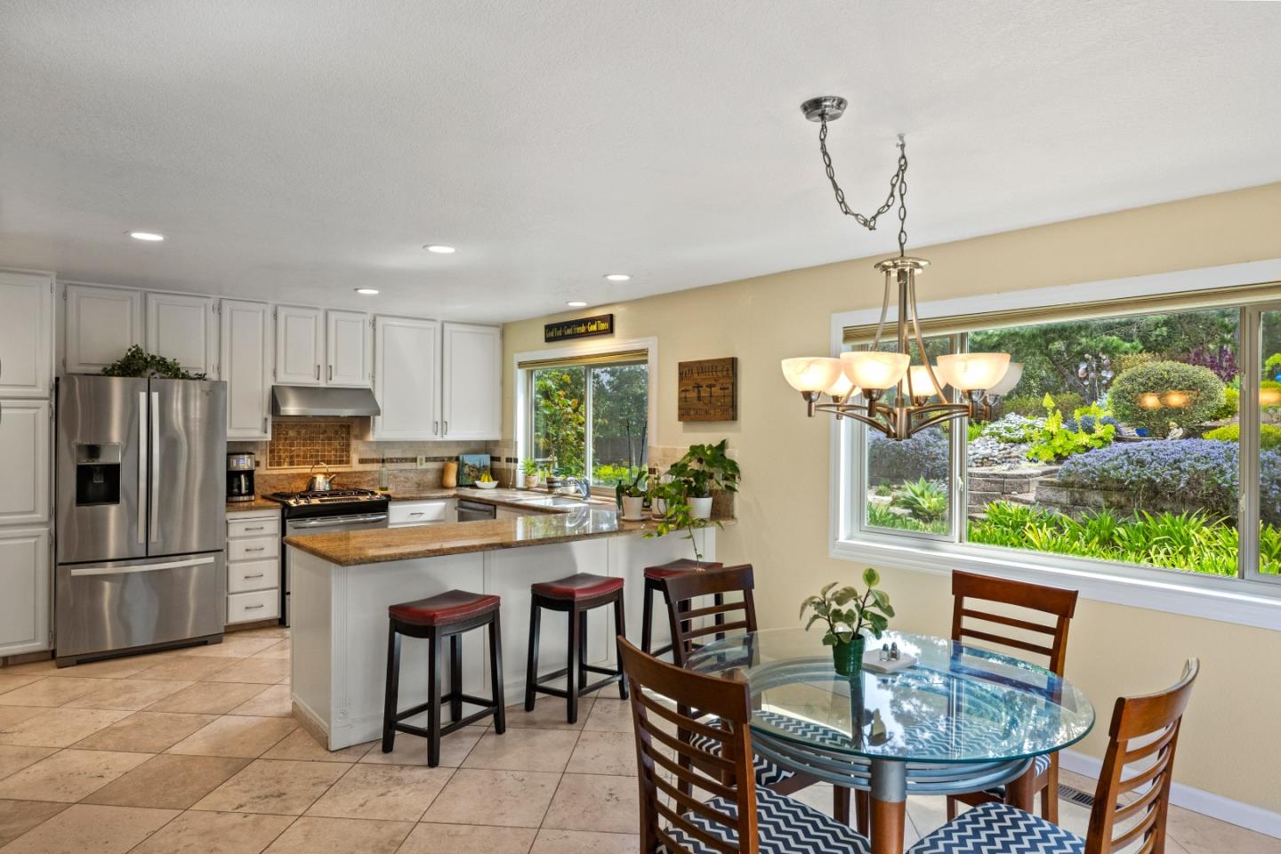 11 Black Tail LN