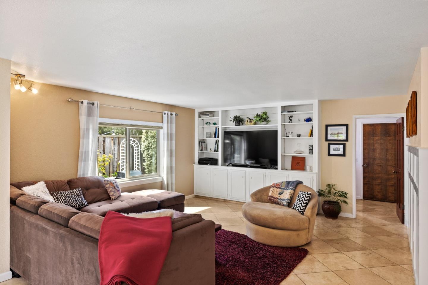 11 Black Tail LN