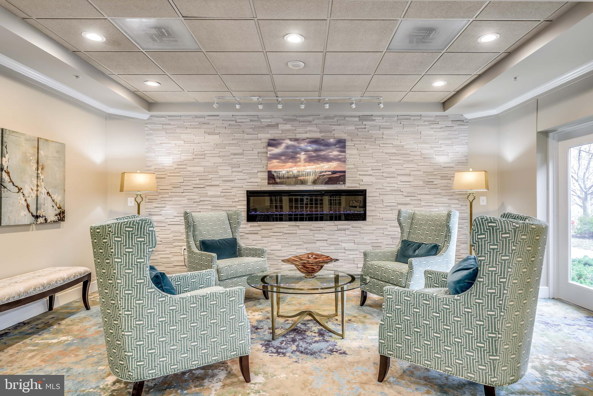 19355 CYPRESS RIDGE TERRACE Unit: 1106