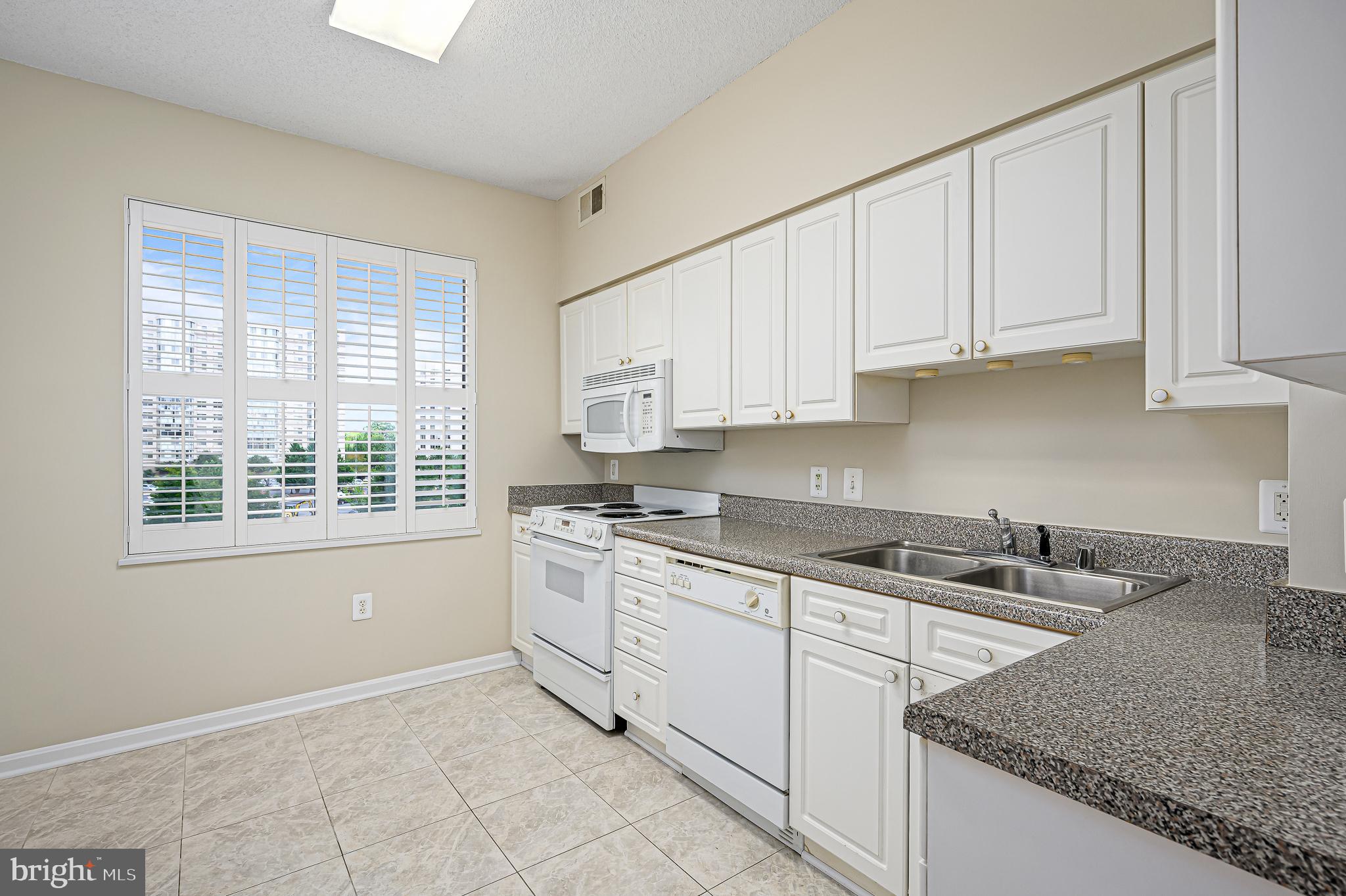 19375 CYPRESS RIDGE TERRACE Unit: 308