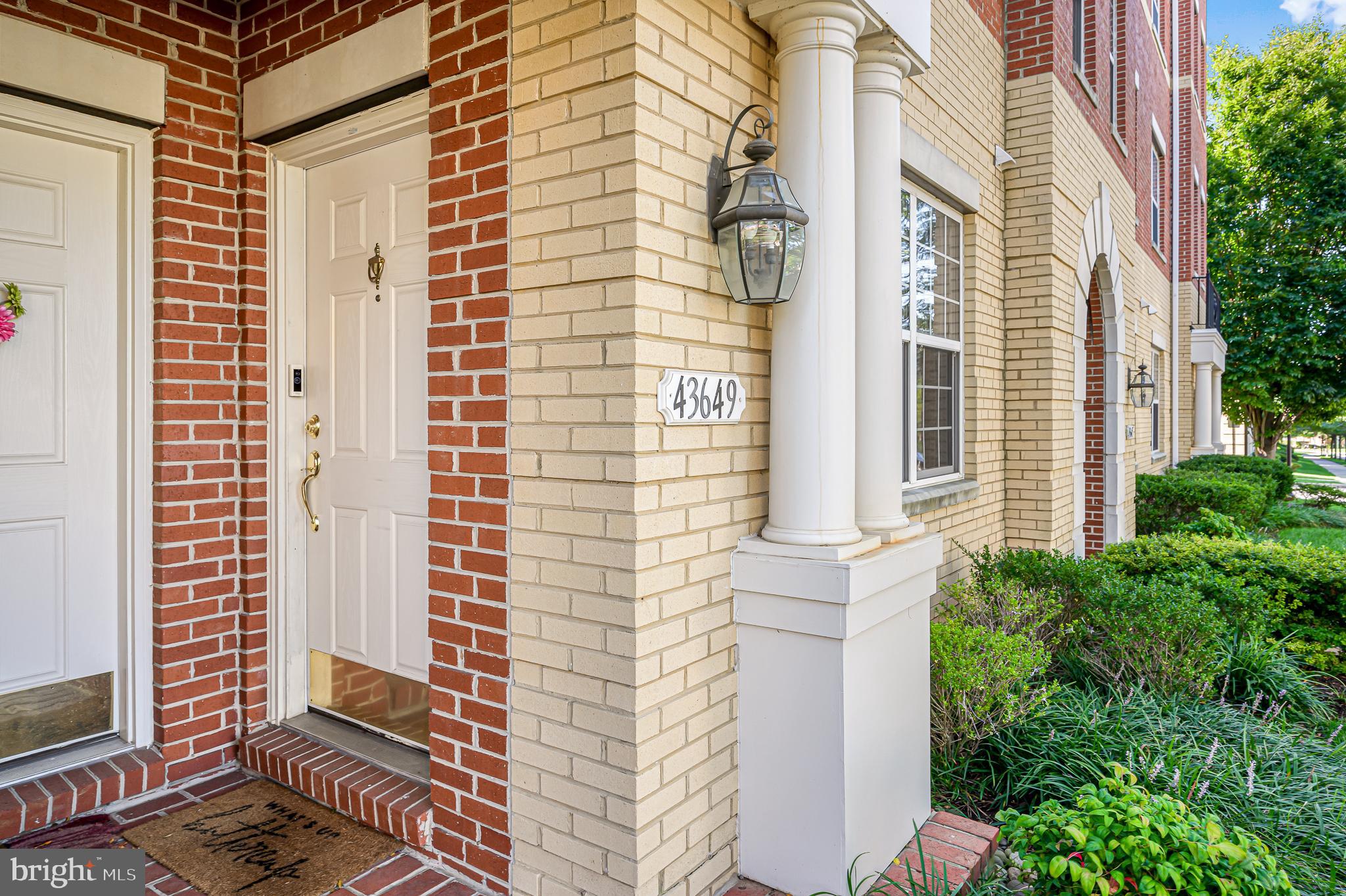 43649 McDowell SQUARE