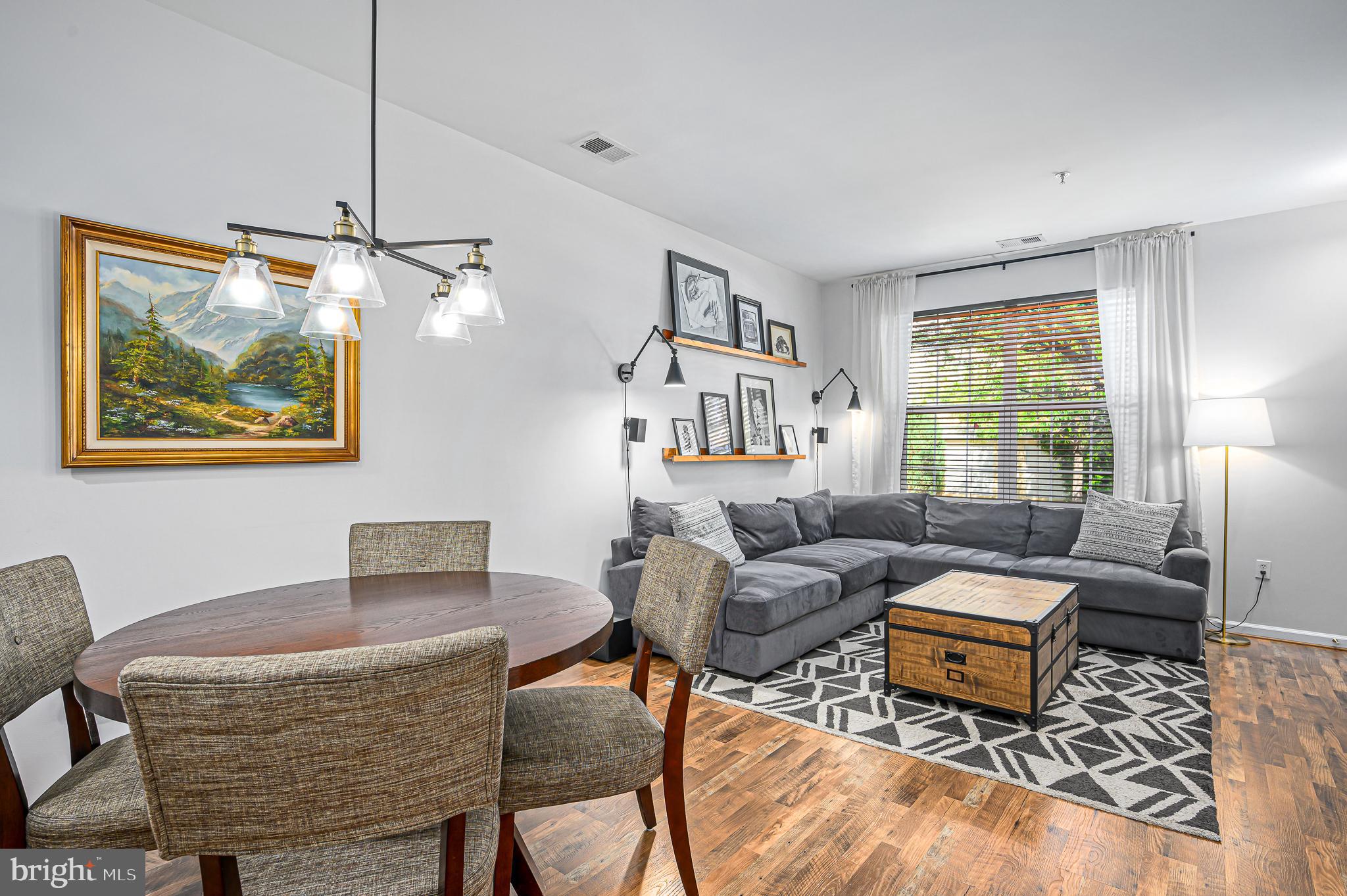 43649 McDowell SQUARE