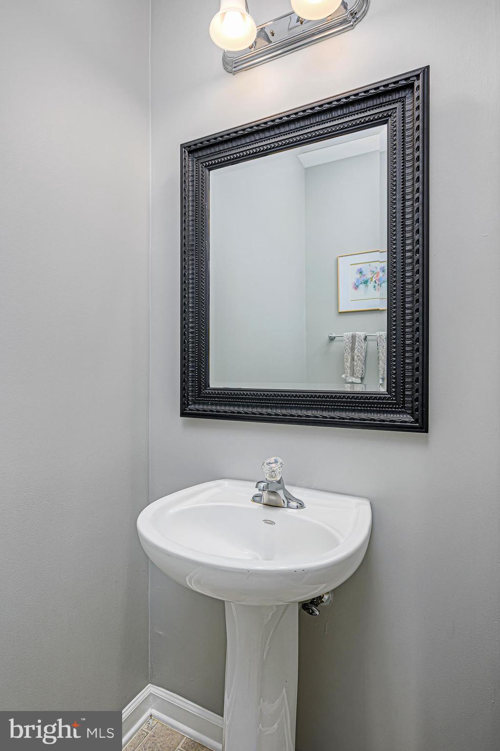 43649 McDowell SQUARE