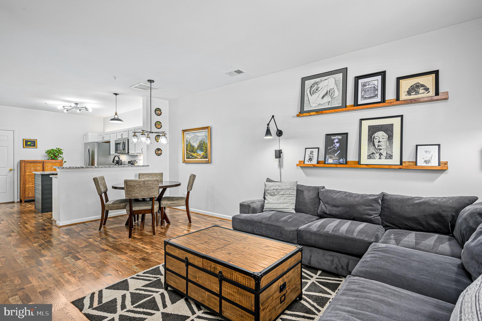 43649 McDowell SQUARE