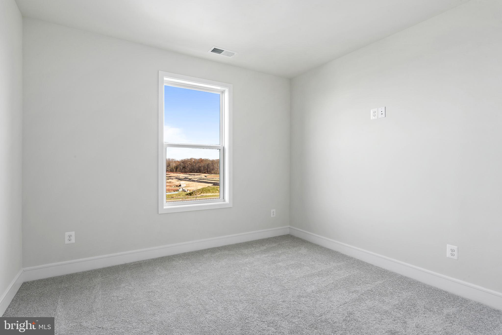 23669 Golden Embers SQUARE Unit: 303