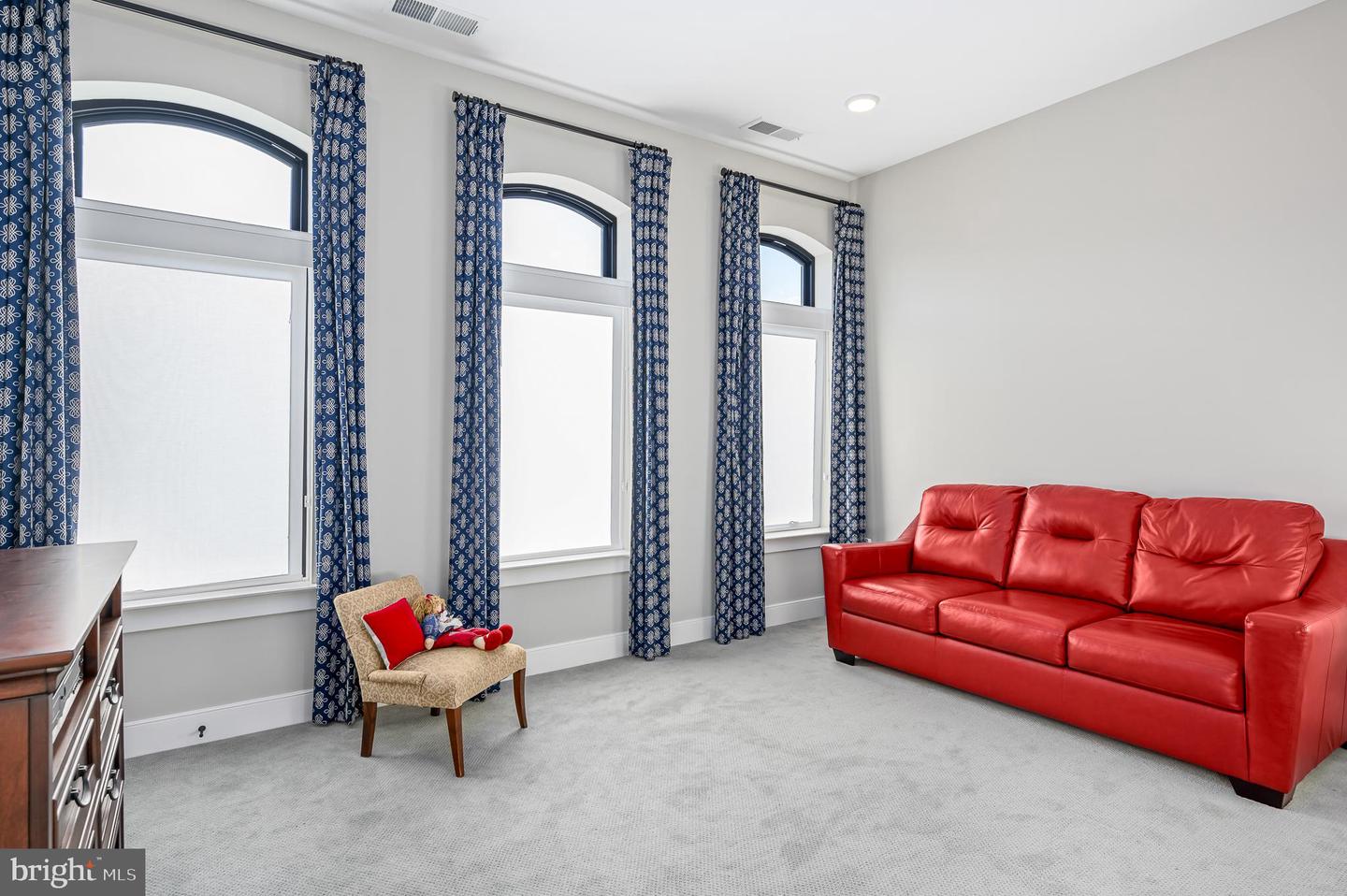 2 Stationmaster STREET SE Unit: 403