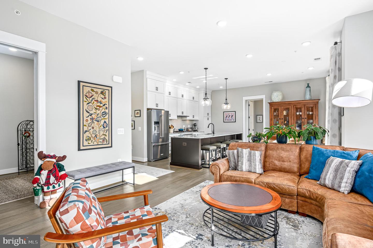 2 Stationmaster STREET SE Unit: 403