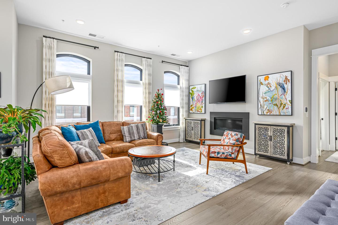 2 Stationmaster STREET SE Unit: 403