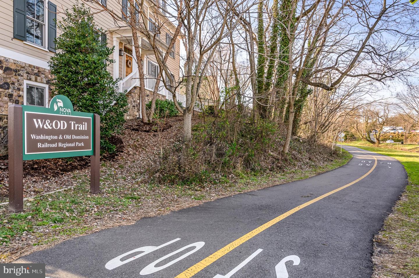 2 Stationmaster STREET SE Unit: 403