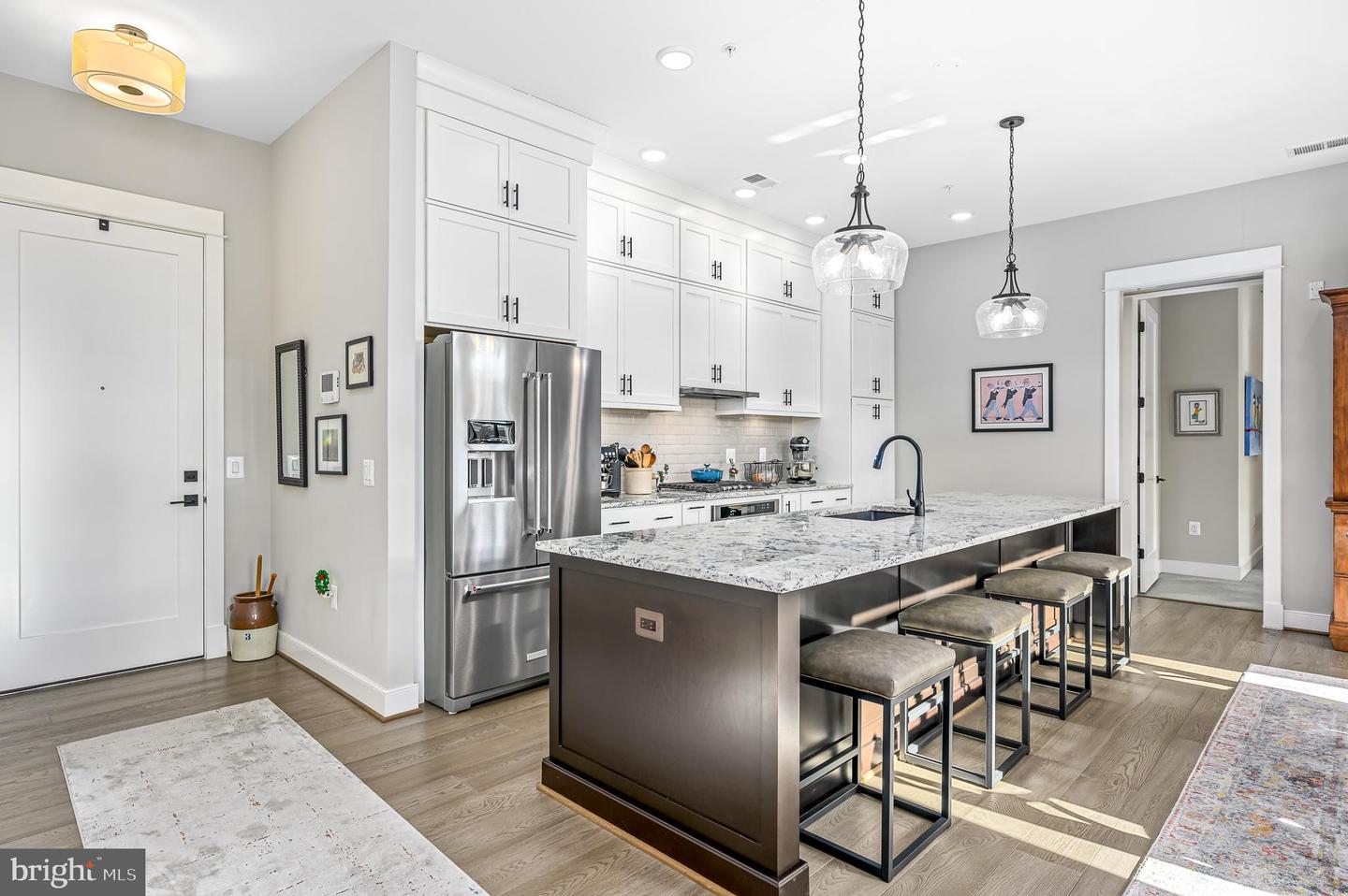 2 Stationmaster STREET SE Unit: 403