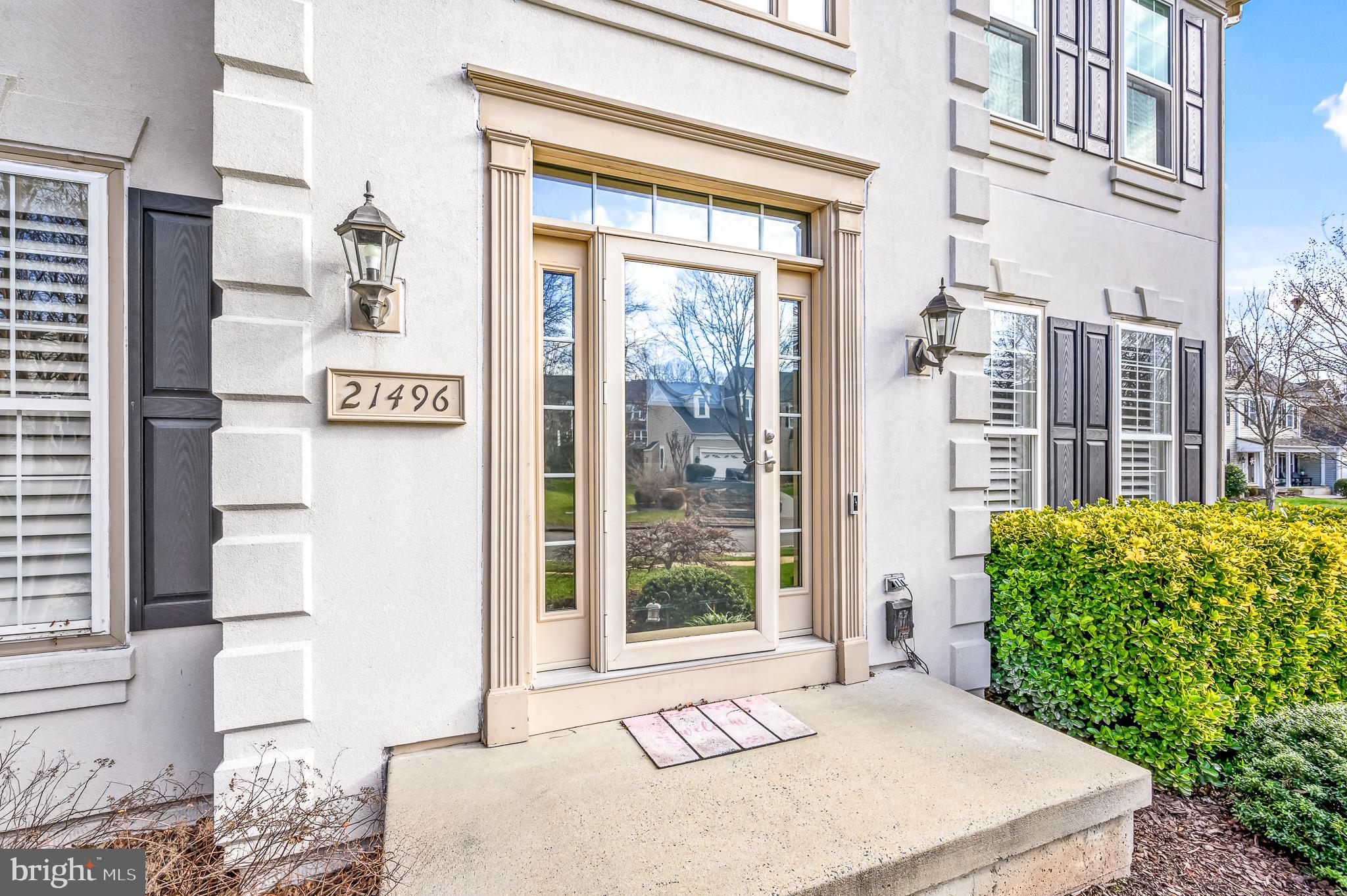 21496 Hearthstone Ct