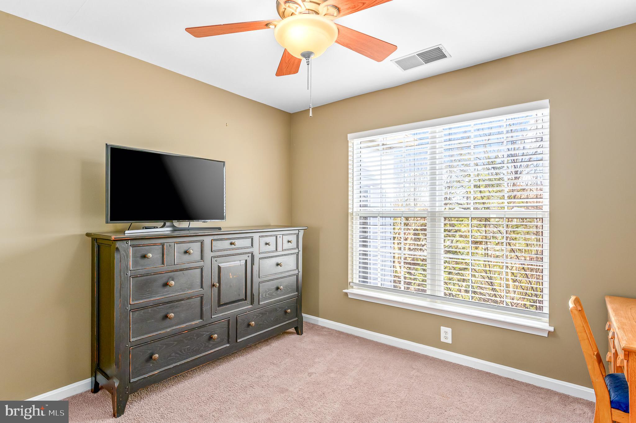21496 Hearthstone Ct