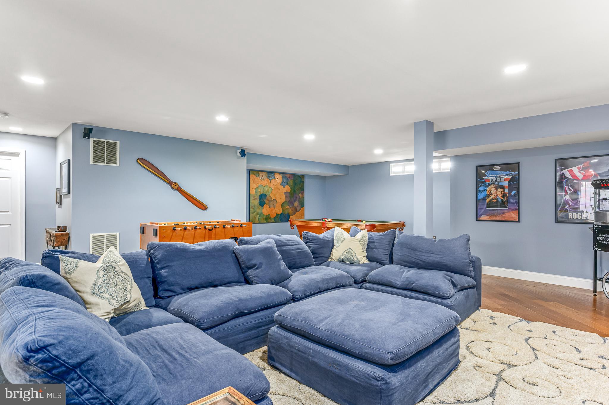 21496 Hearthstone Ct