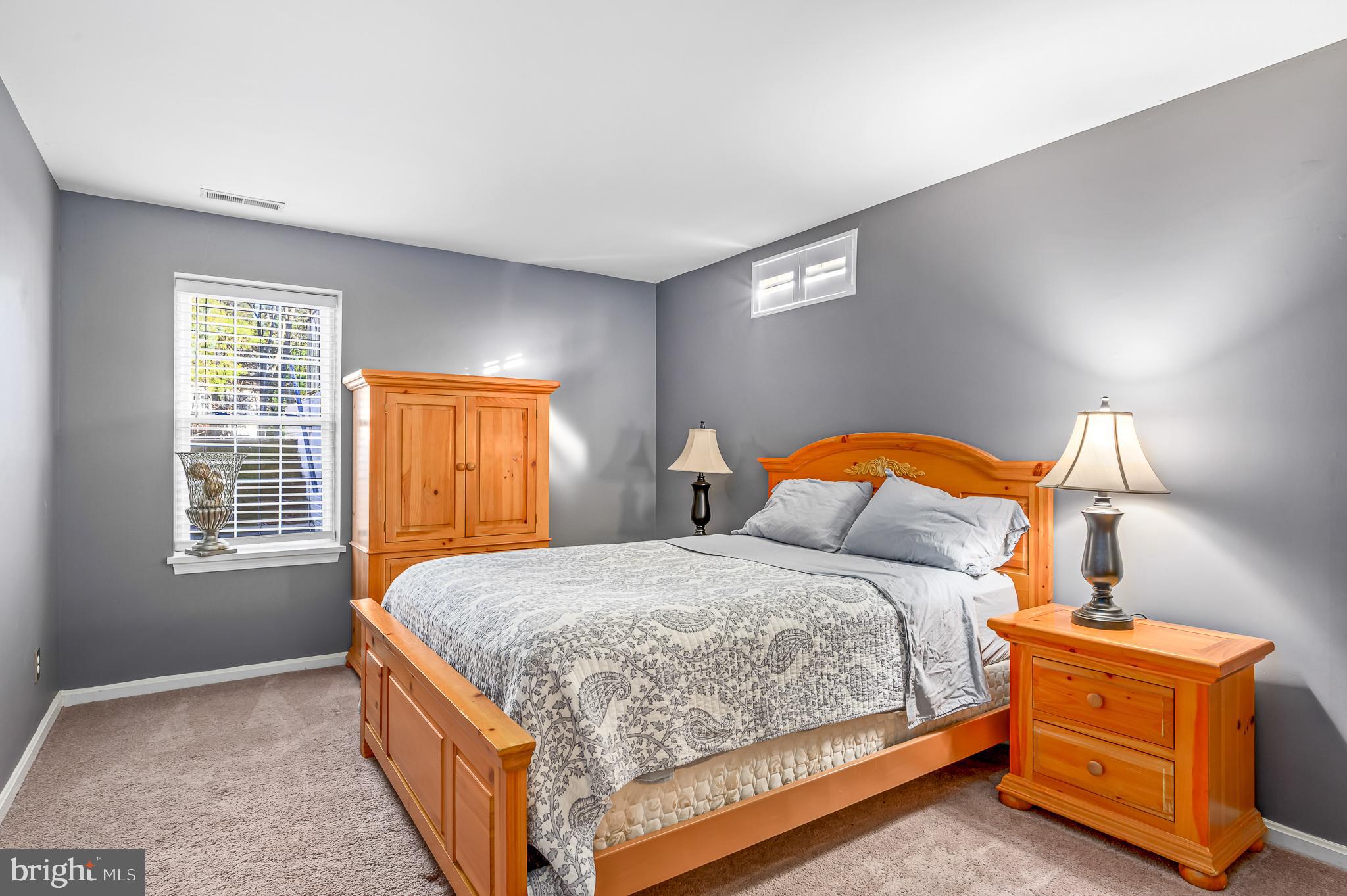 21496 Hearthstone Ct