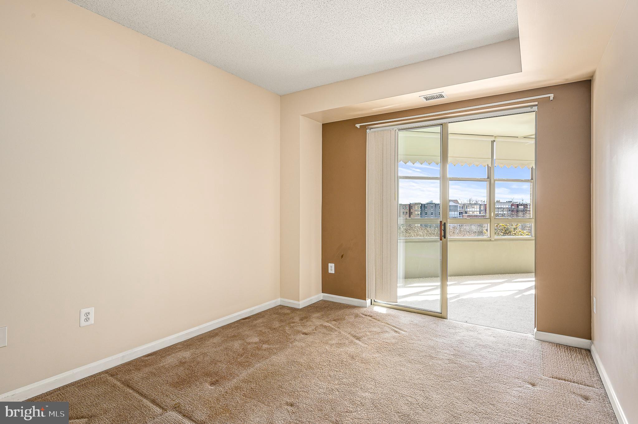 19350 Magnolia Grove Square Unit: 305