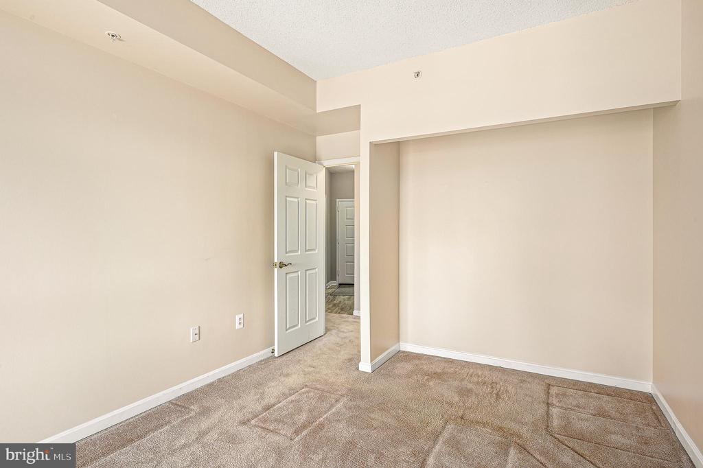 19350 Magnolia Grove Square Unit: 305