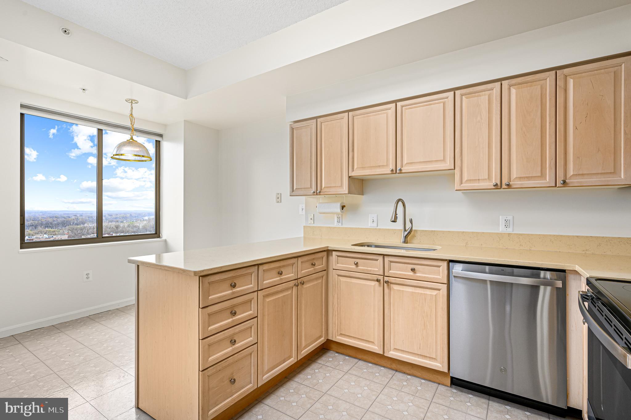 19365 Cypress Ridge Ter #708