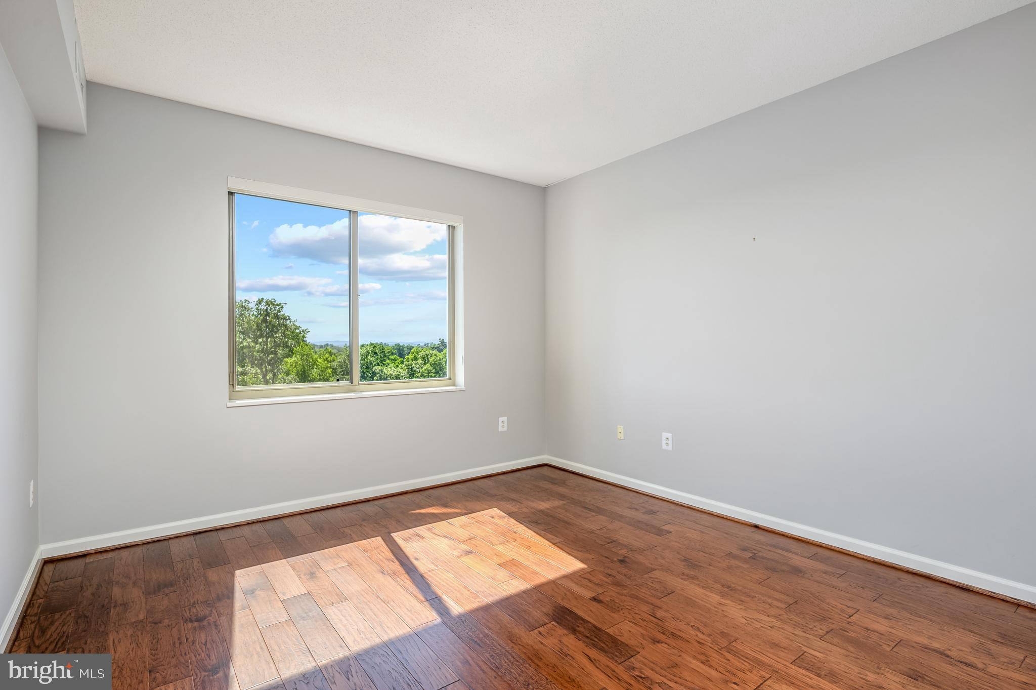 19365 Cypress Ridge Ter #906
