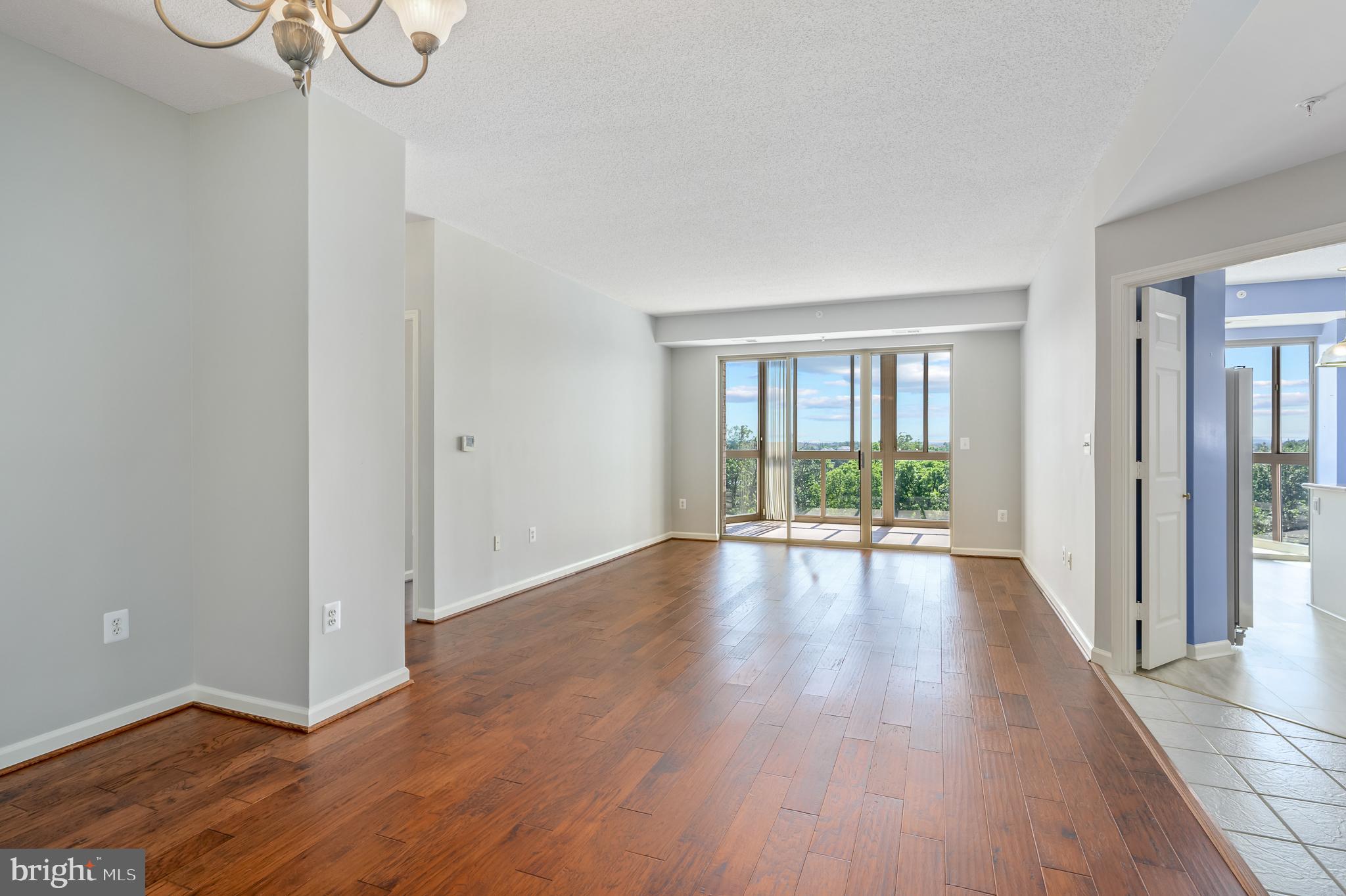 19365 Cypress Ridge Ter #906
