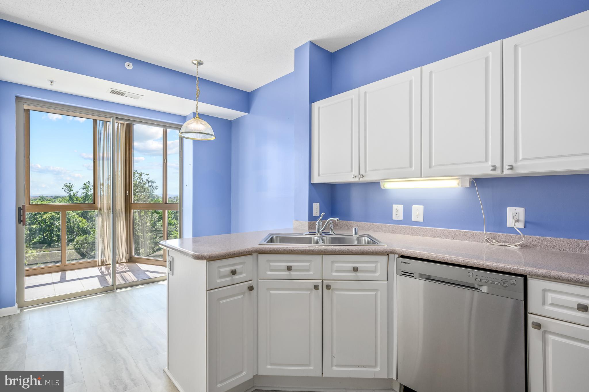 19365 Cypress Ridge Ter #906
