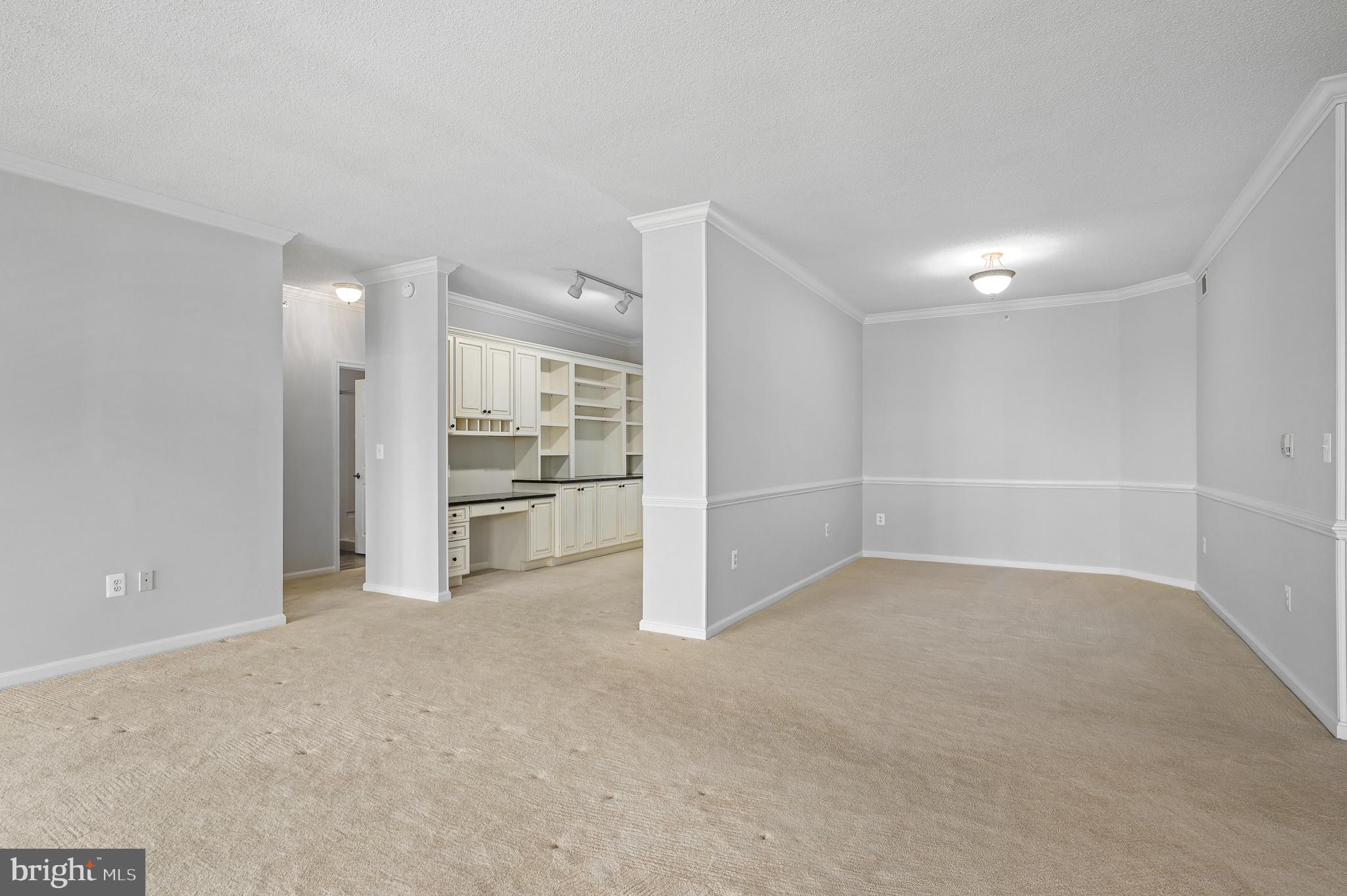 19360 Magnolia Grove Sq #409