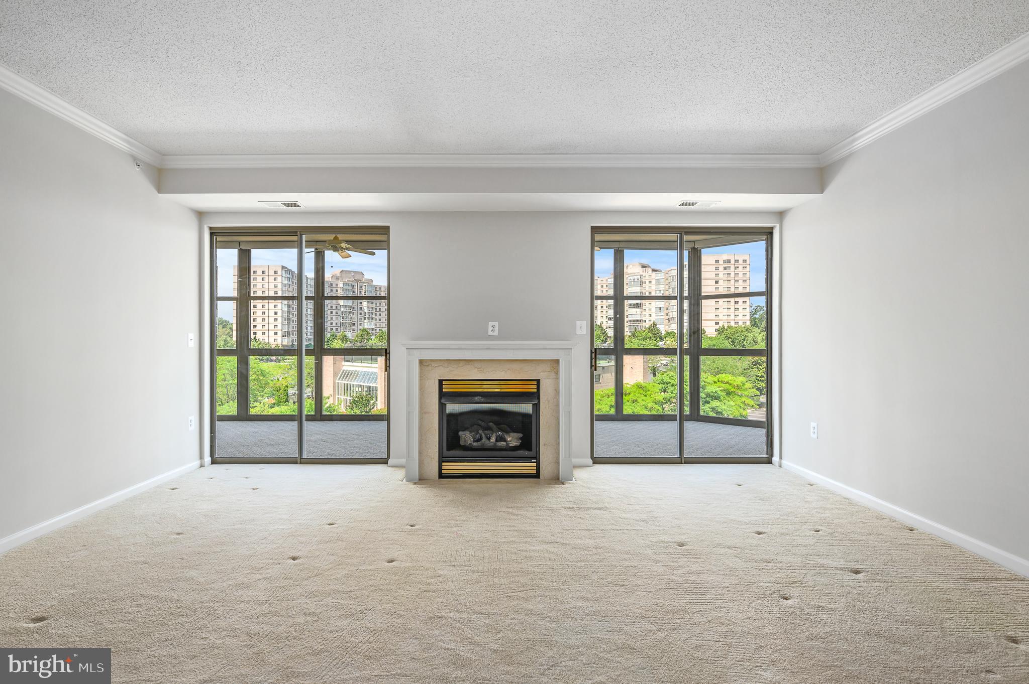 19360 Magnolia Grove Sq #409