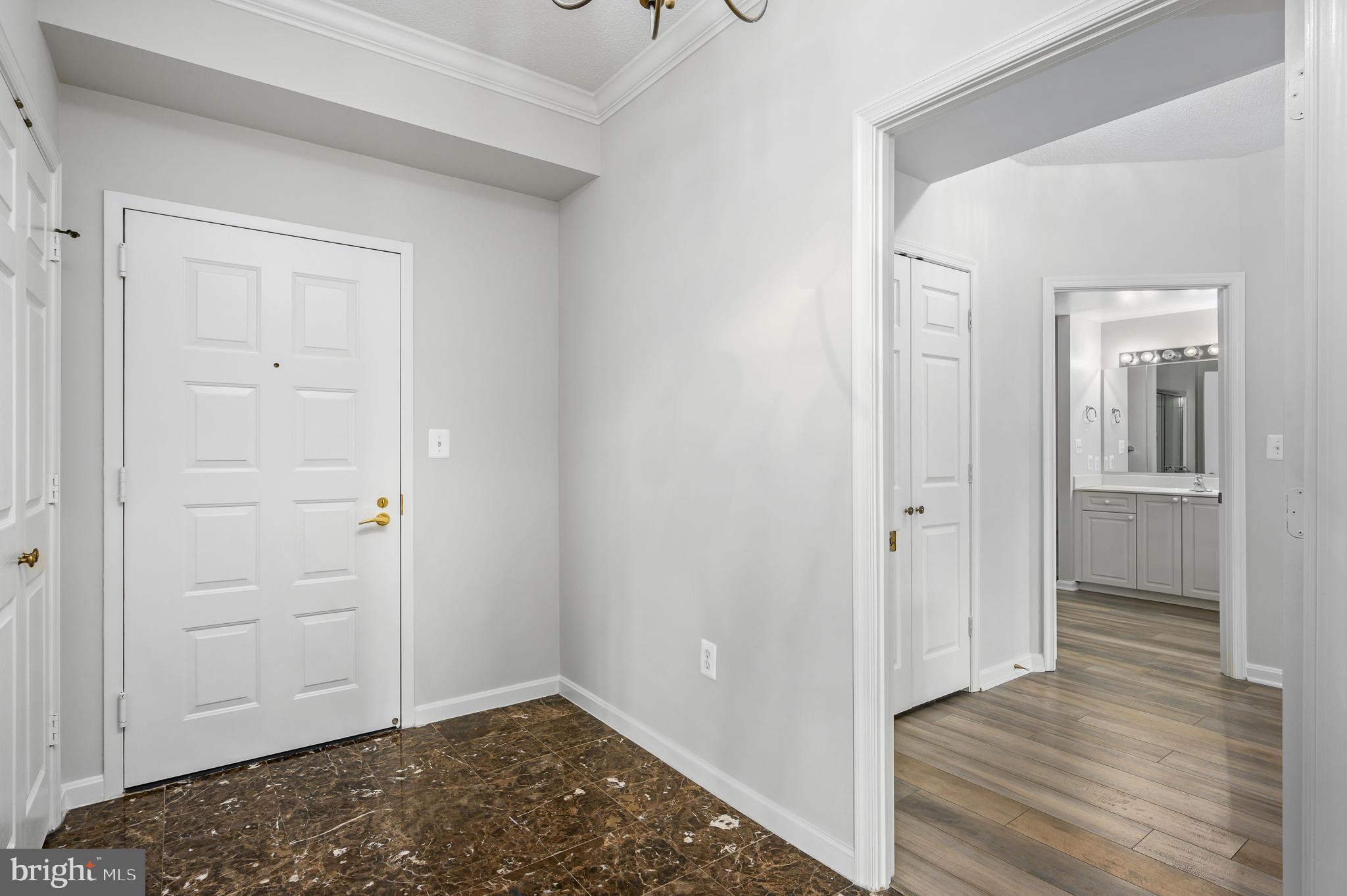 19360 Magnolia Grove Sq #409