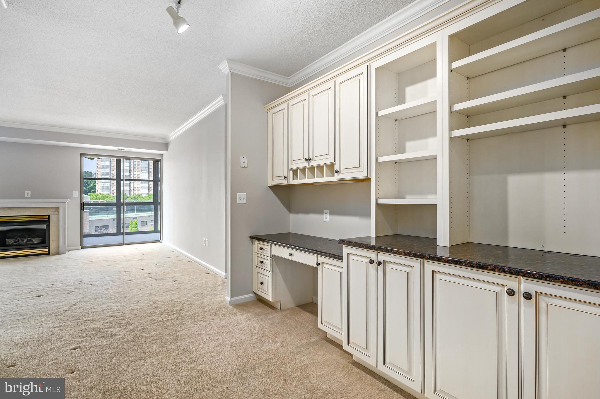 19360 Magnolia Grove Sq #409